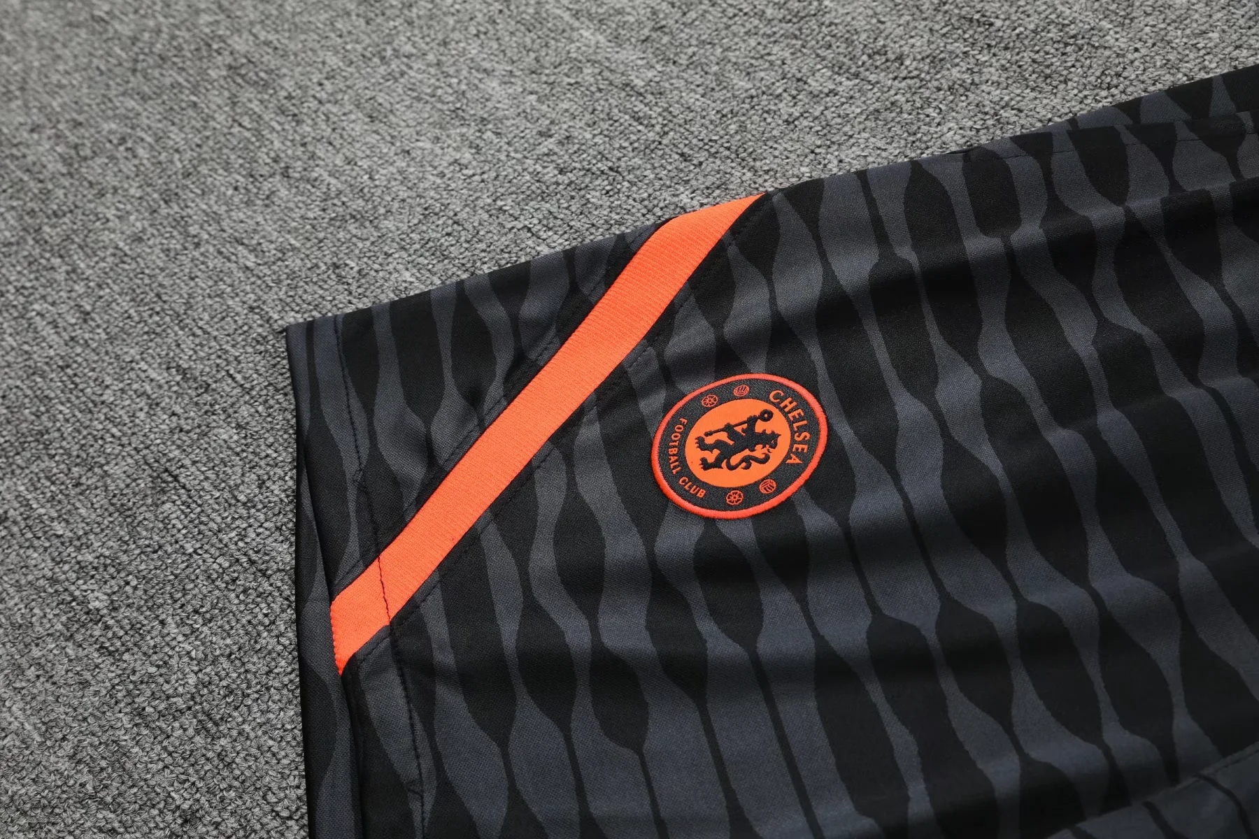 22-23 Chelsea Training Suit Short Sleeve Kit Red and White