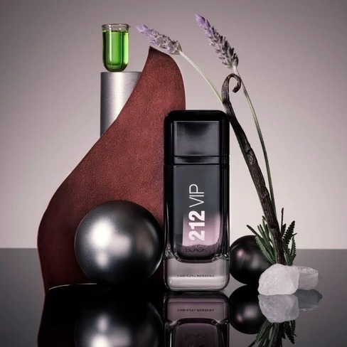 Carolina Herrera 212 VIP Black