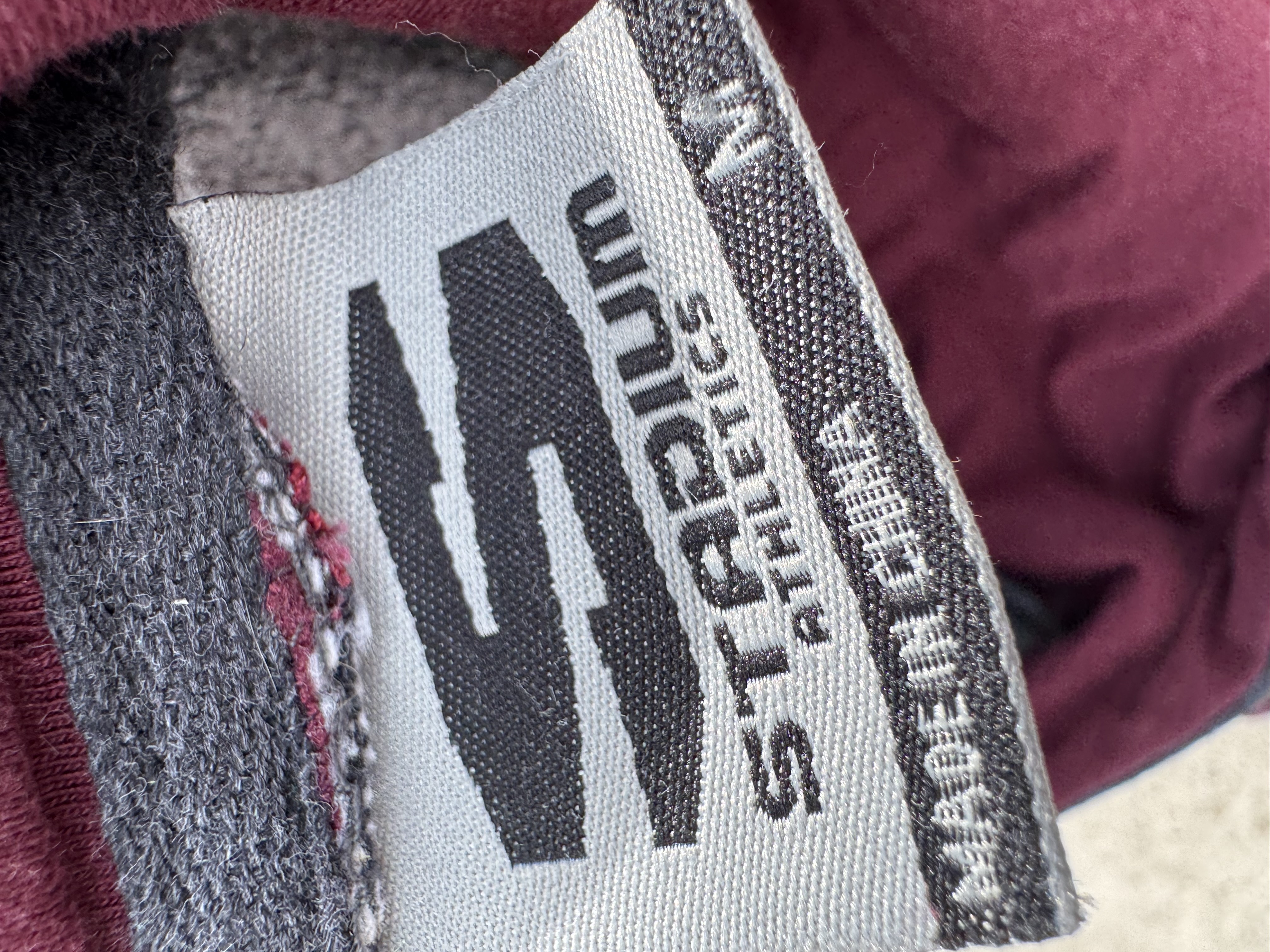 SUDADERA SALISBURY