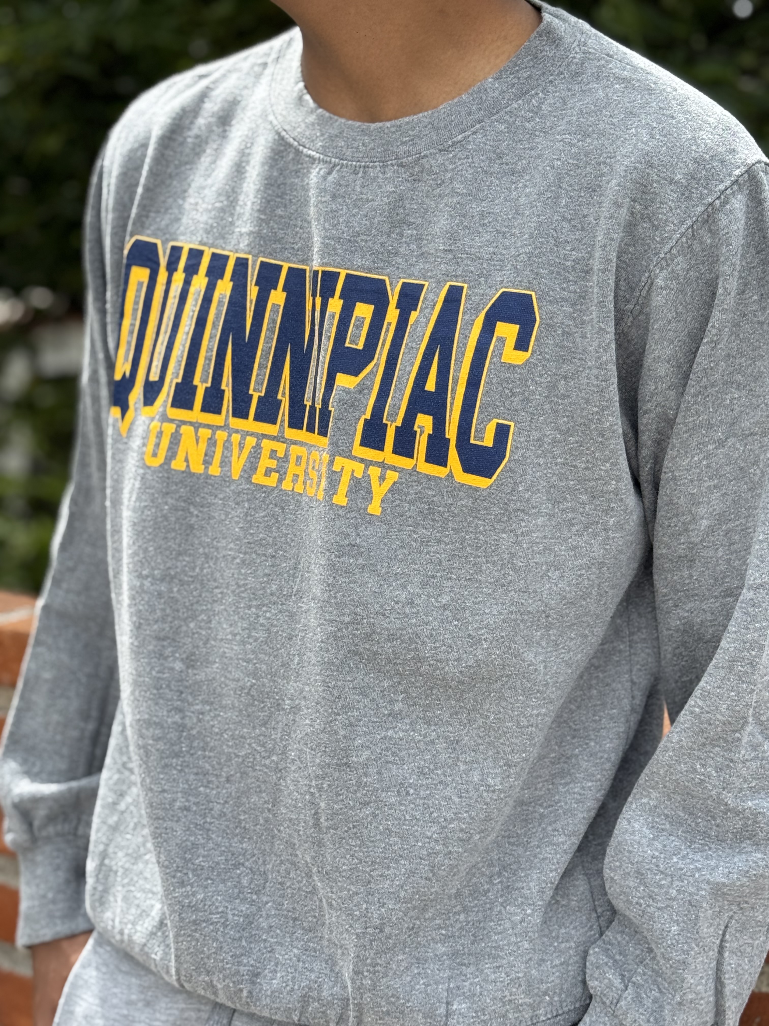 CREWNECK QUINNIPIAC