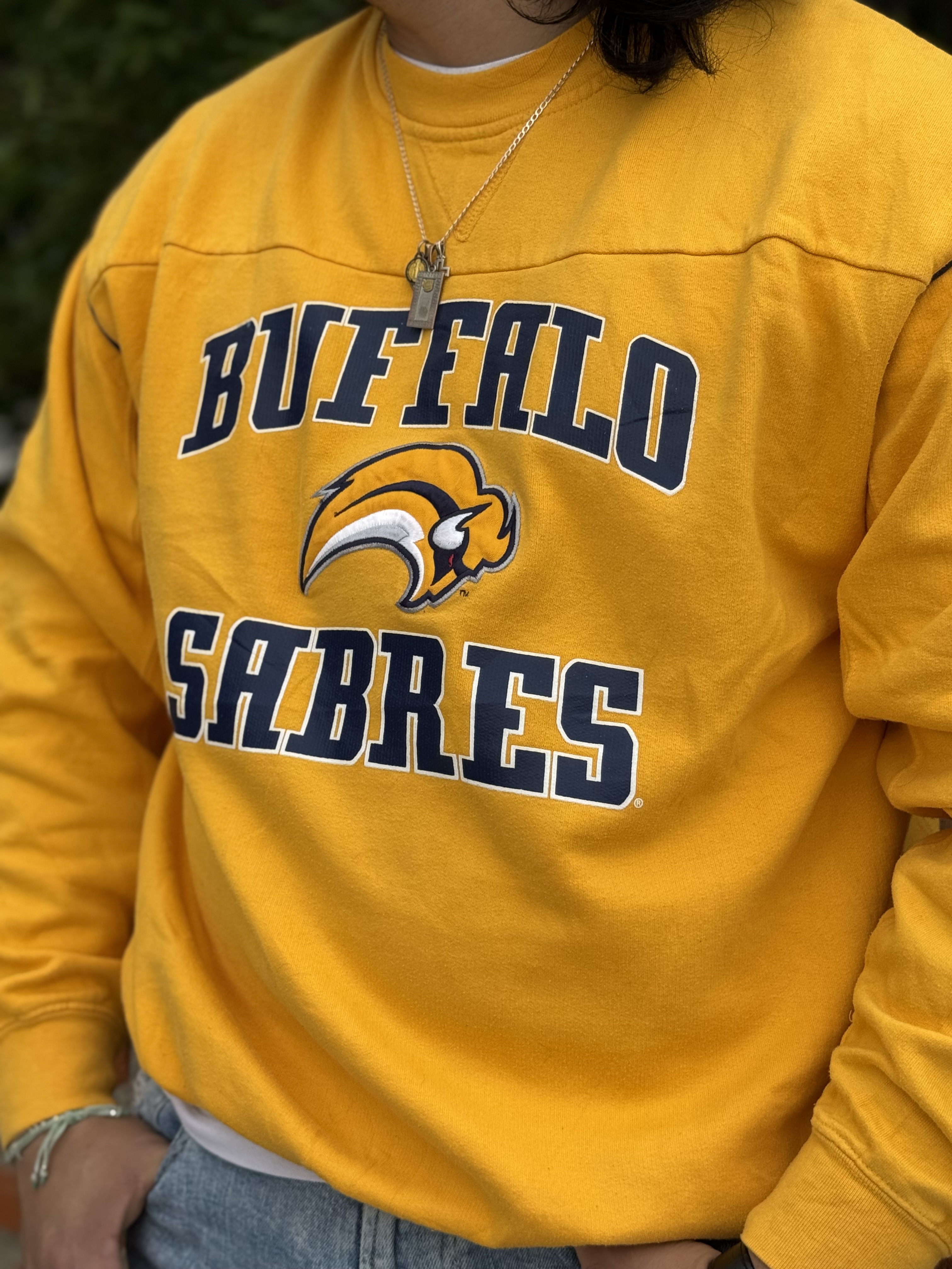 CREWNECK BUFFALO SABRES
