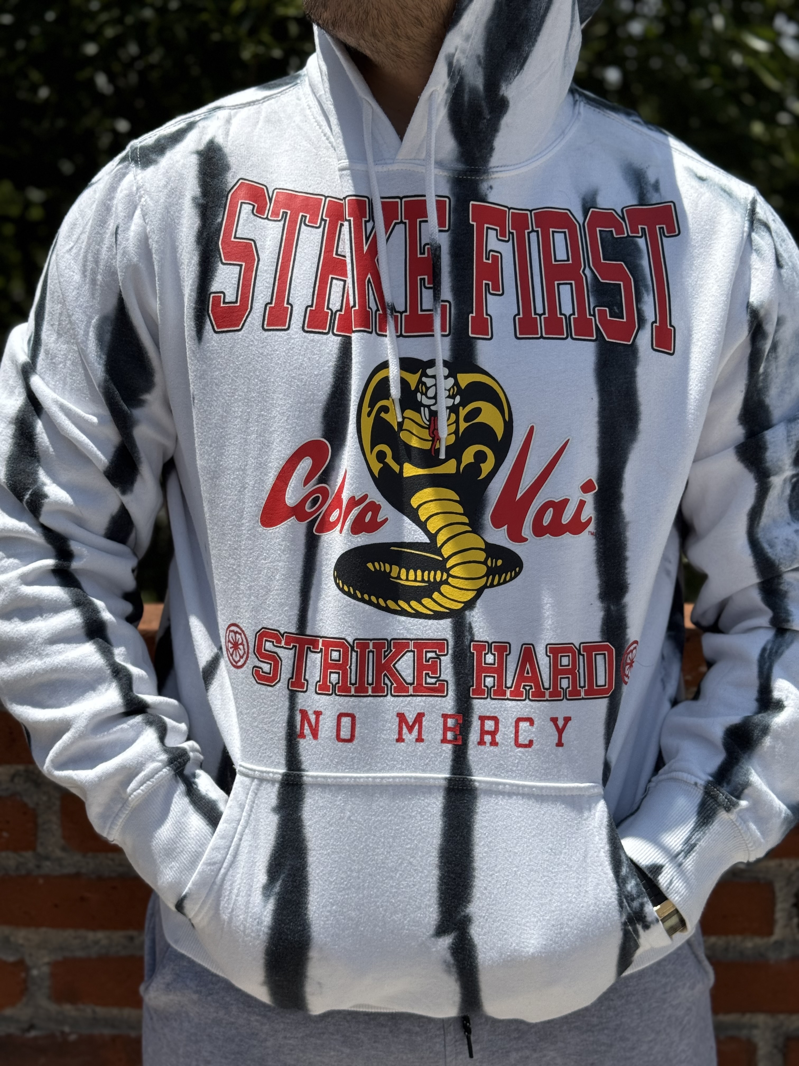 SUDADERA COBRA KAI