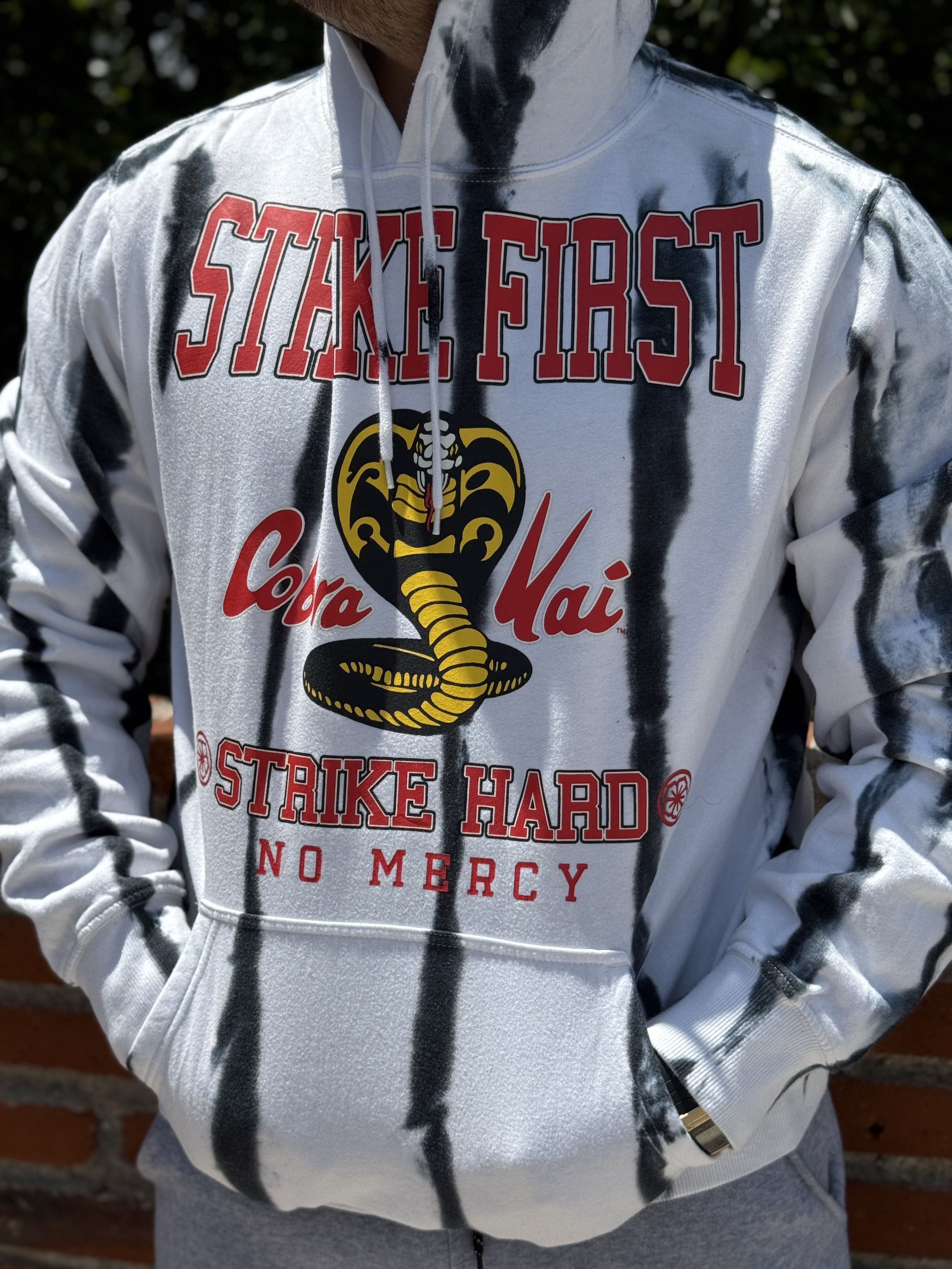 SUDADERA COBRA KAI