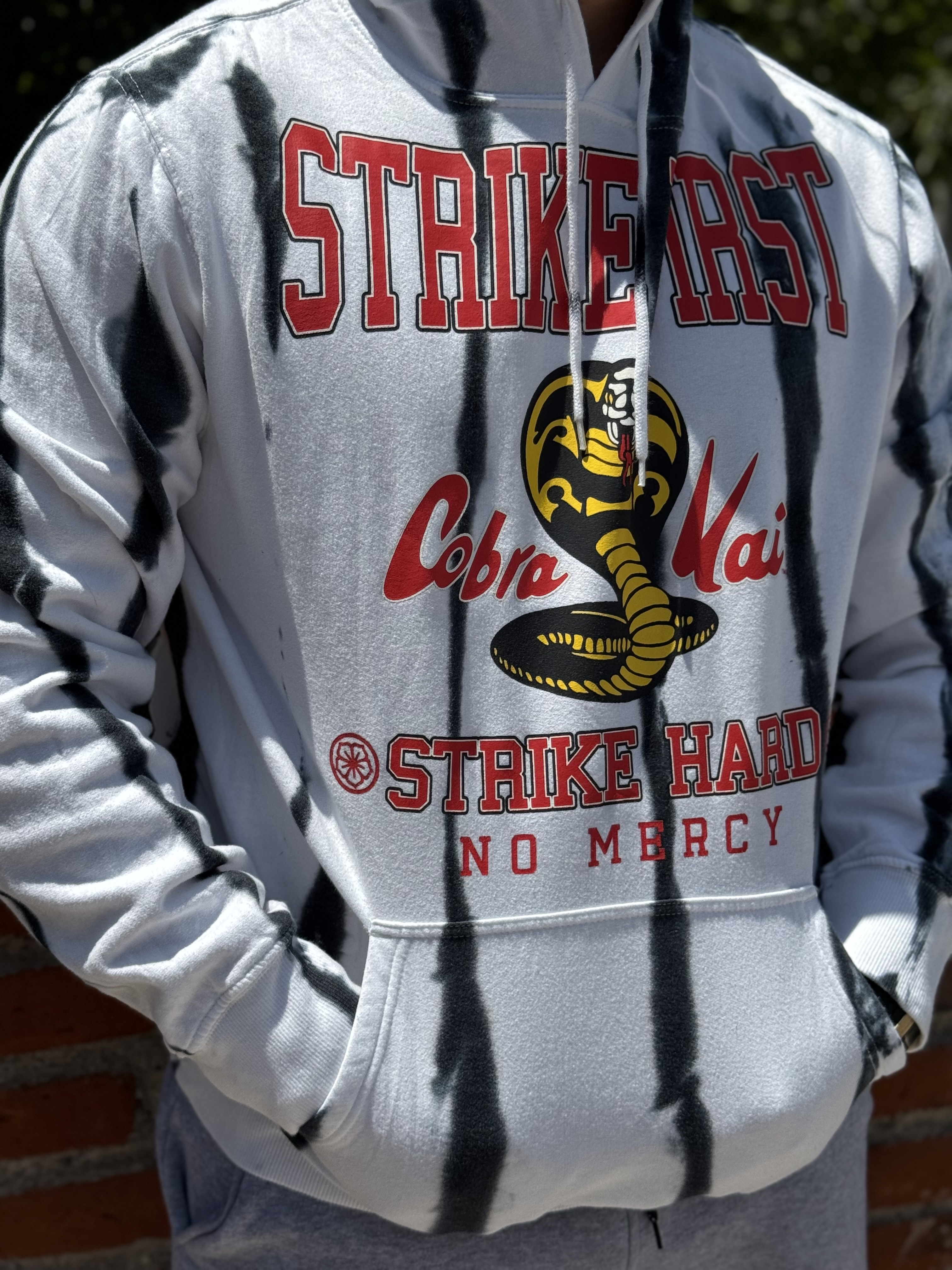SUDADERA COBRA KAI