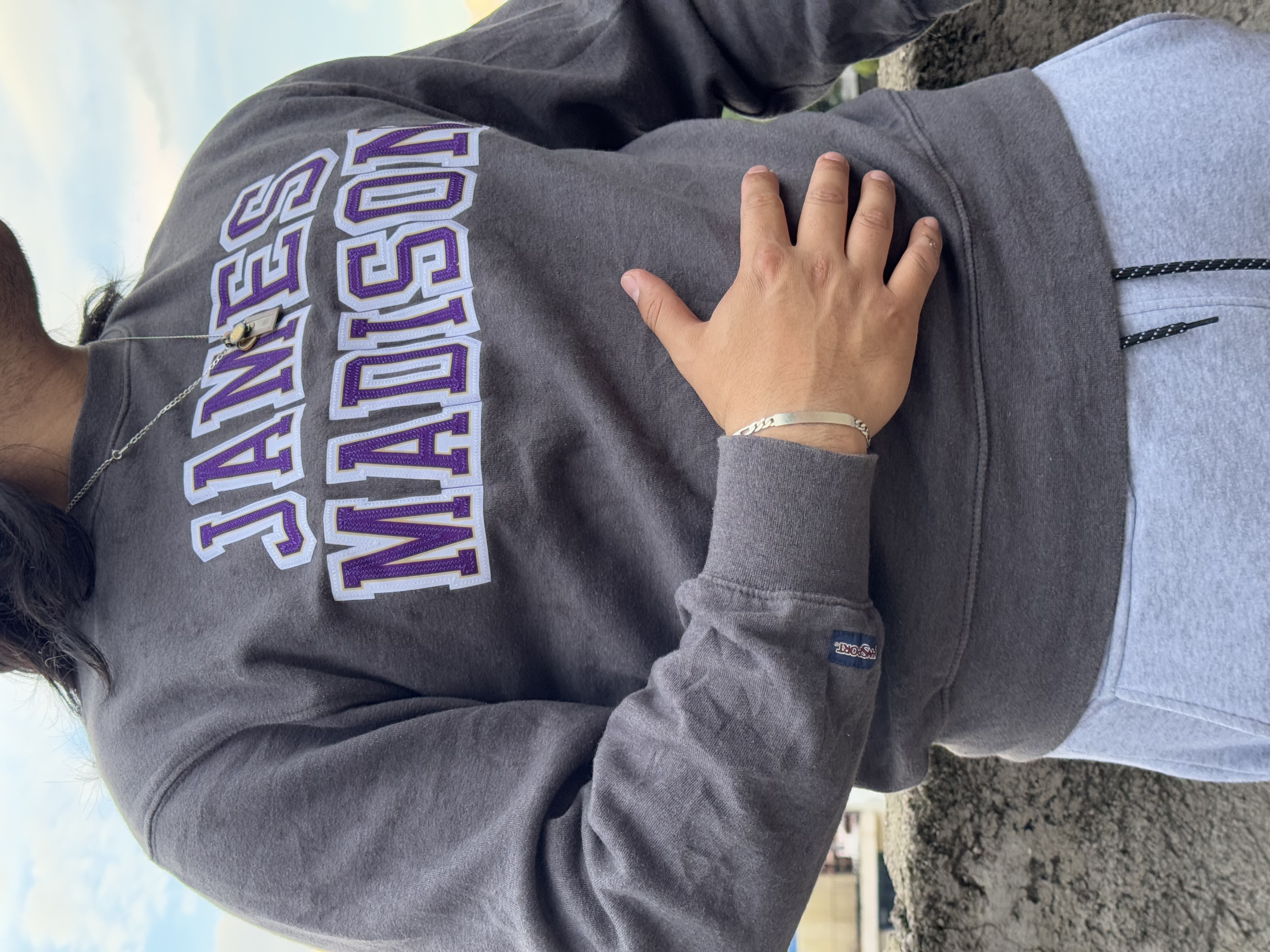 CREWNECK JAMES MADISON