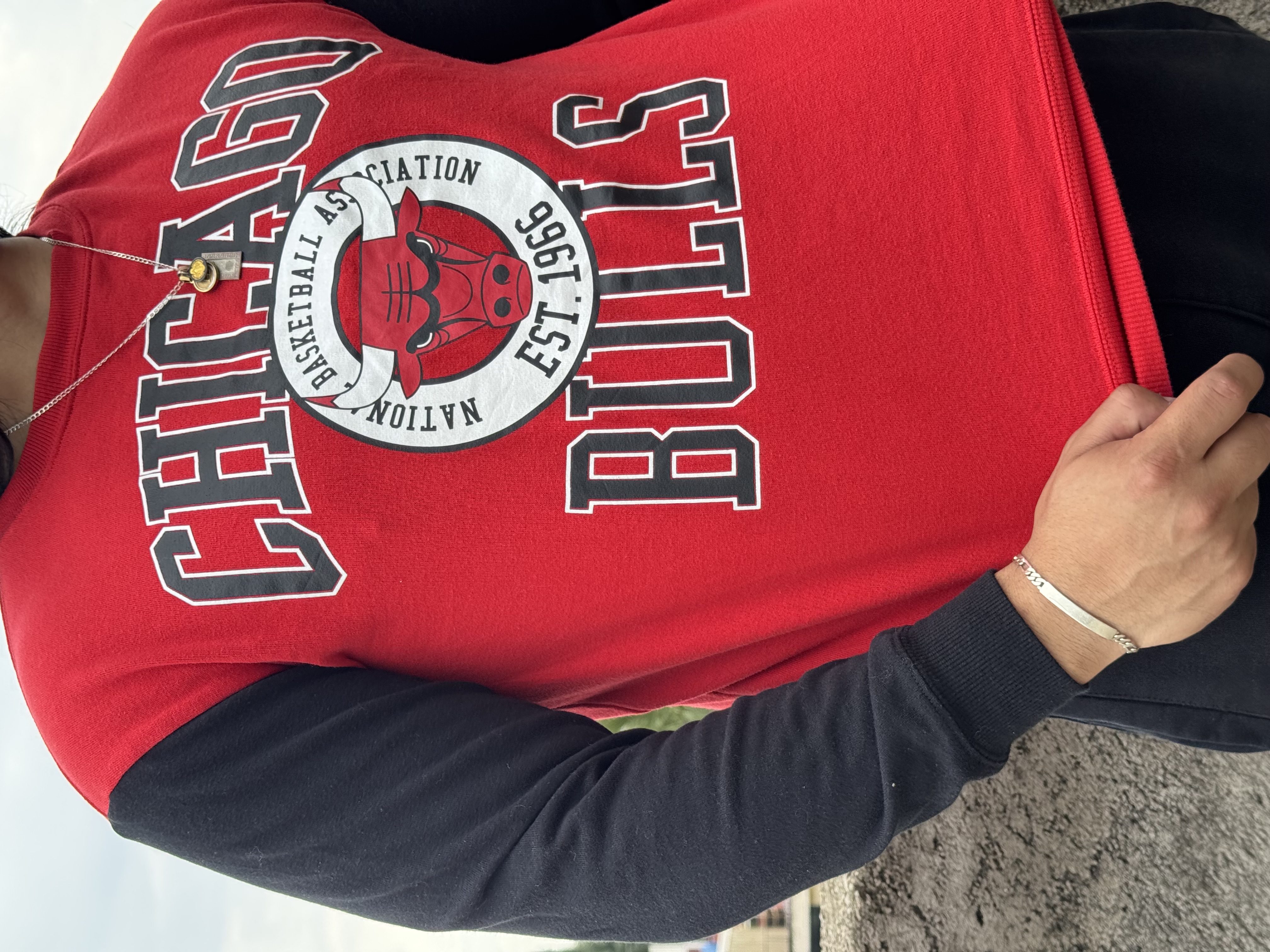 CREWNECK CHICAGO BULLS