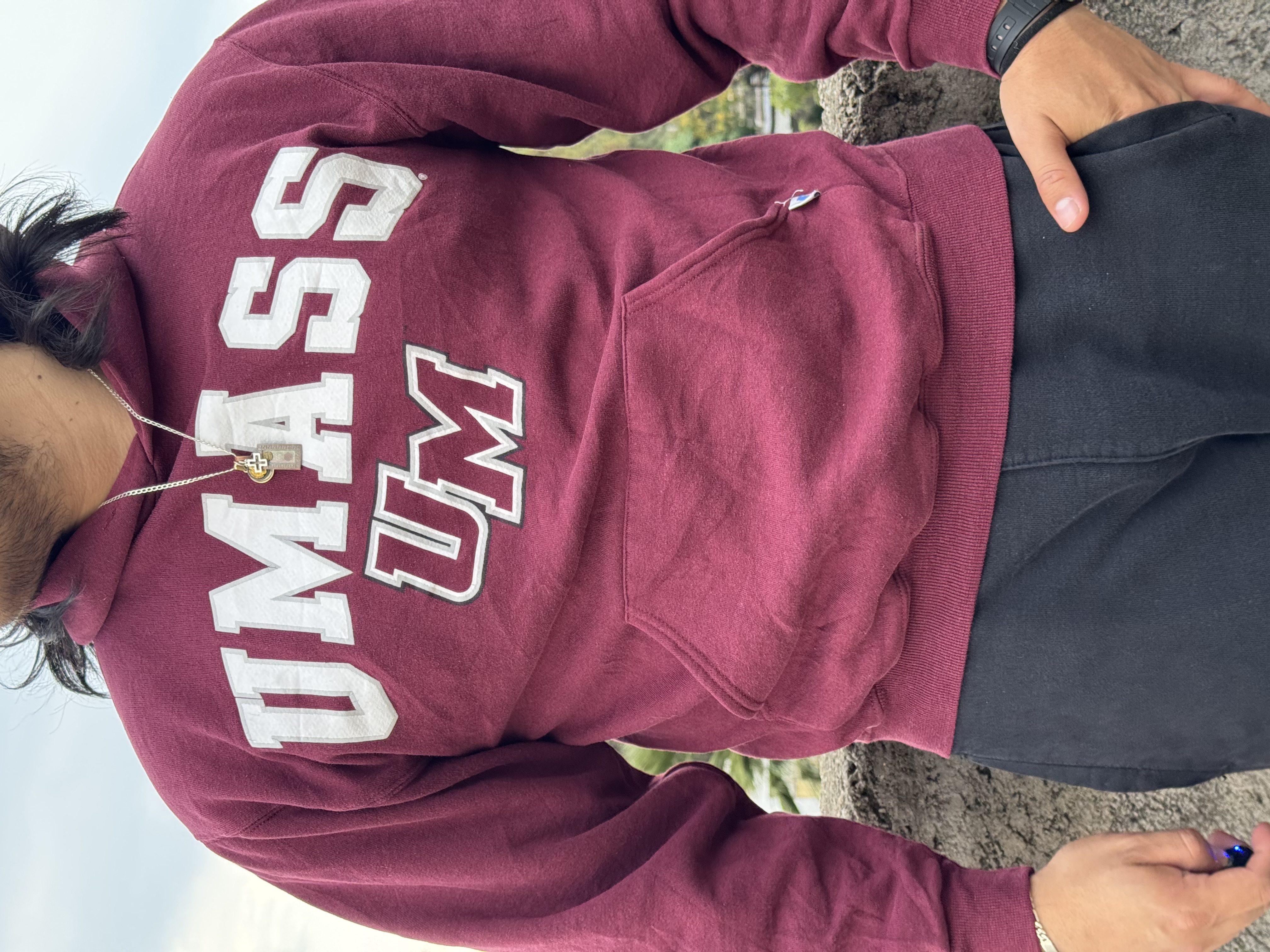 SUDADERA UMASS