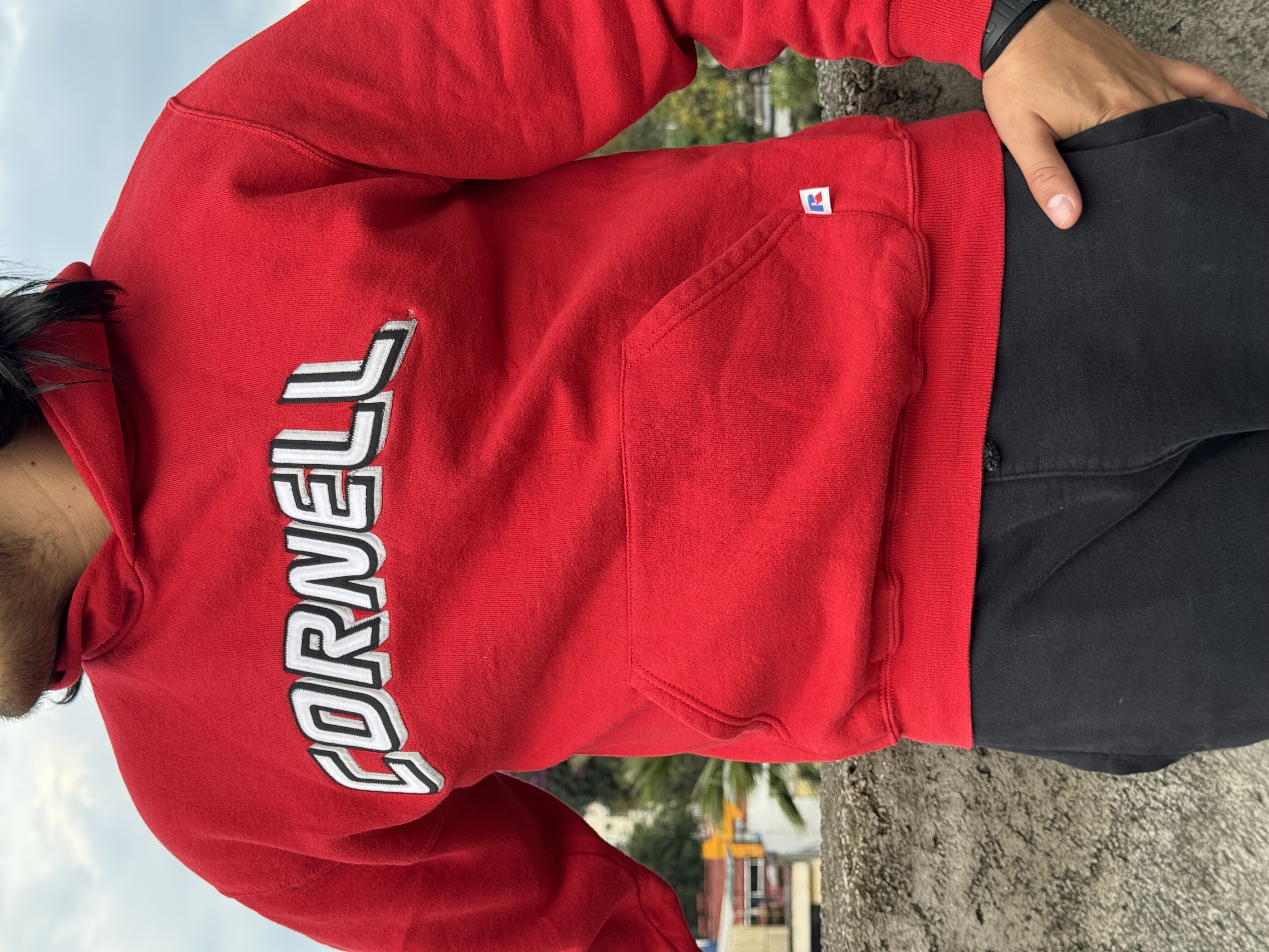 SUDADERA CORNELL