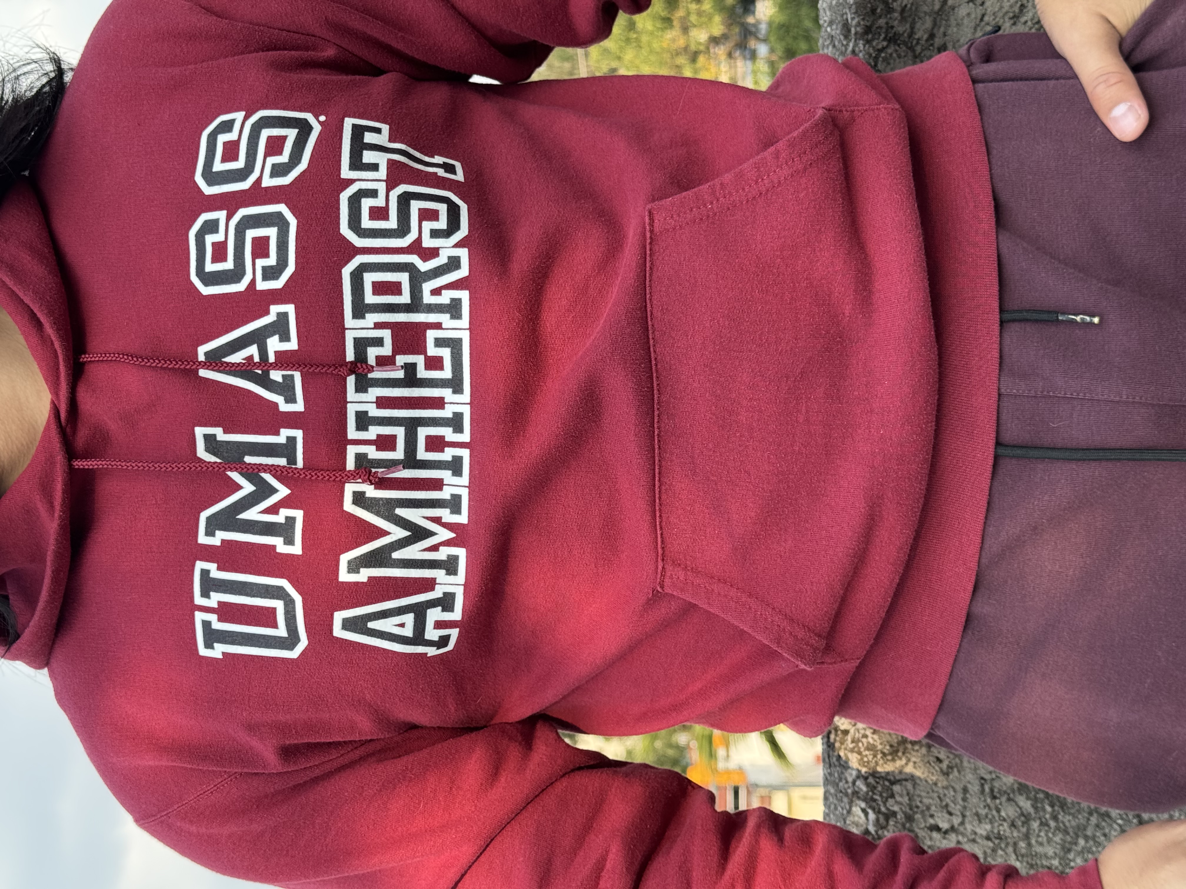 SUDADERA UMASS