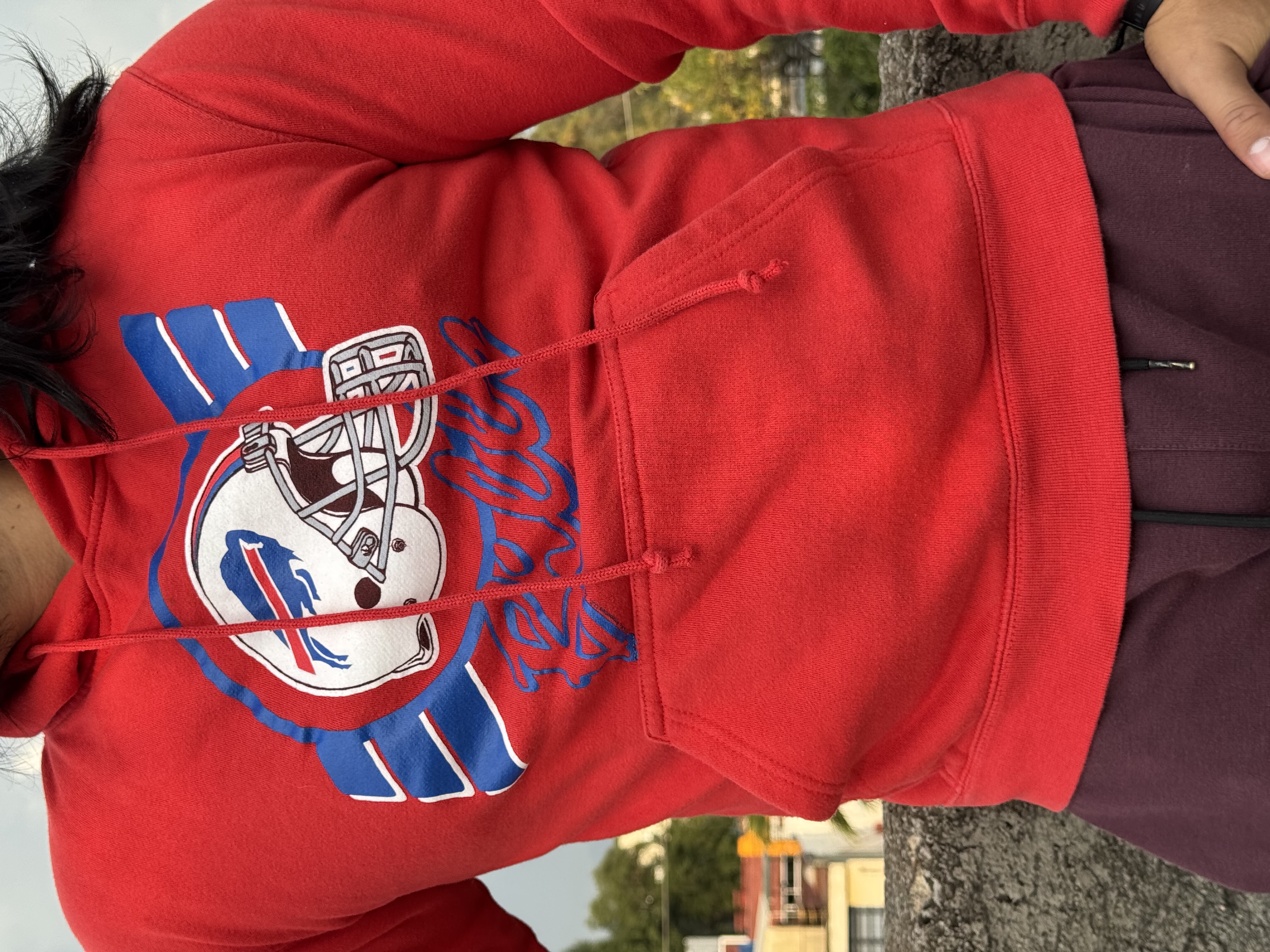 SUDADERA BILLS