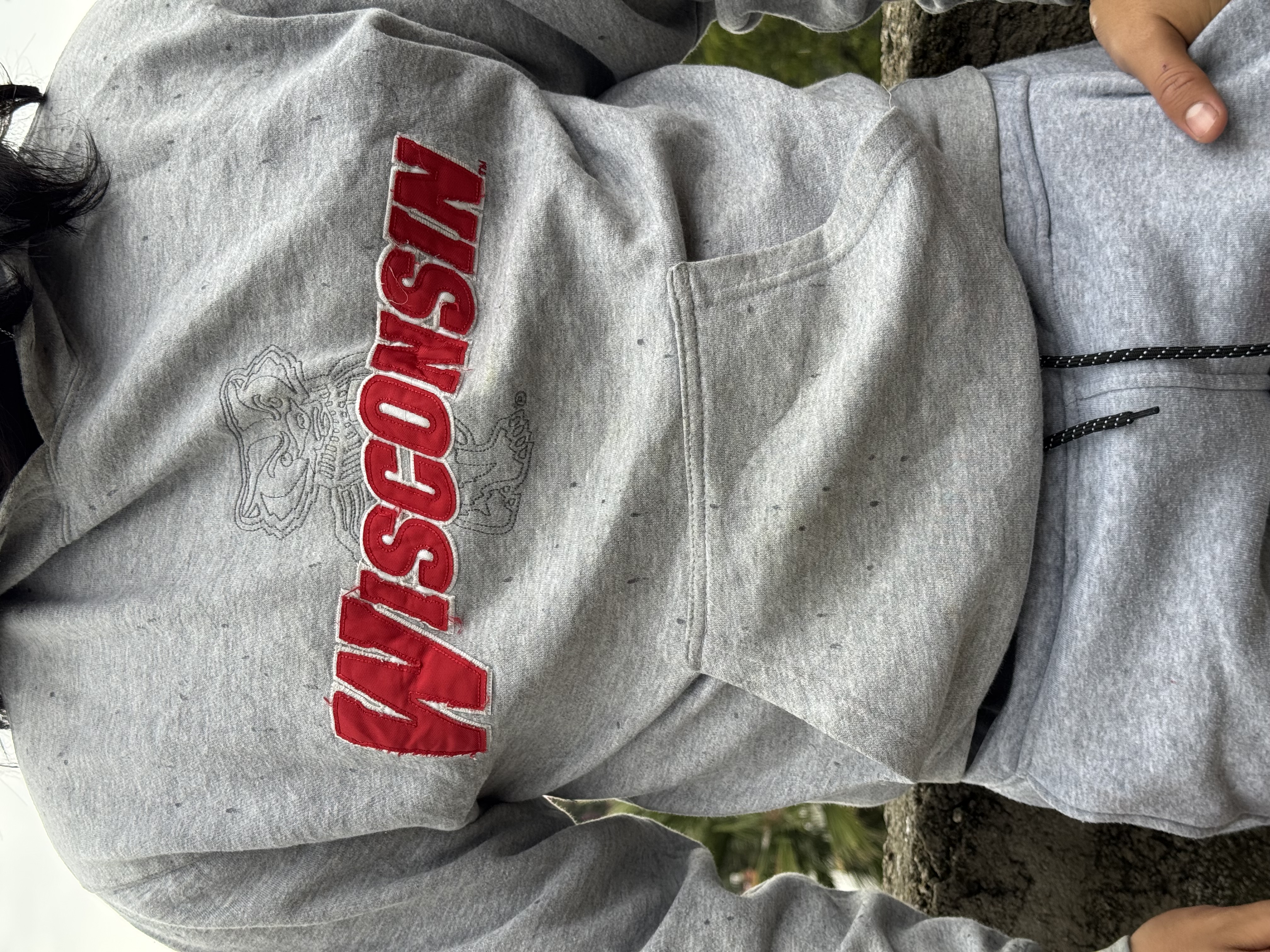 SUDADERA WISCONSIN BADGERS