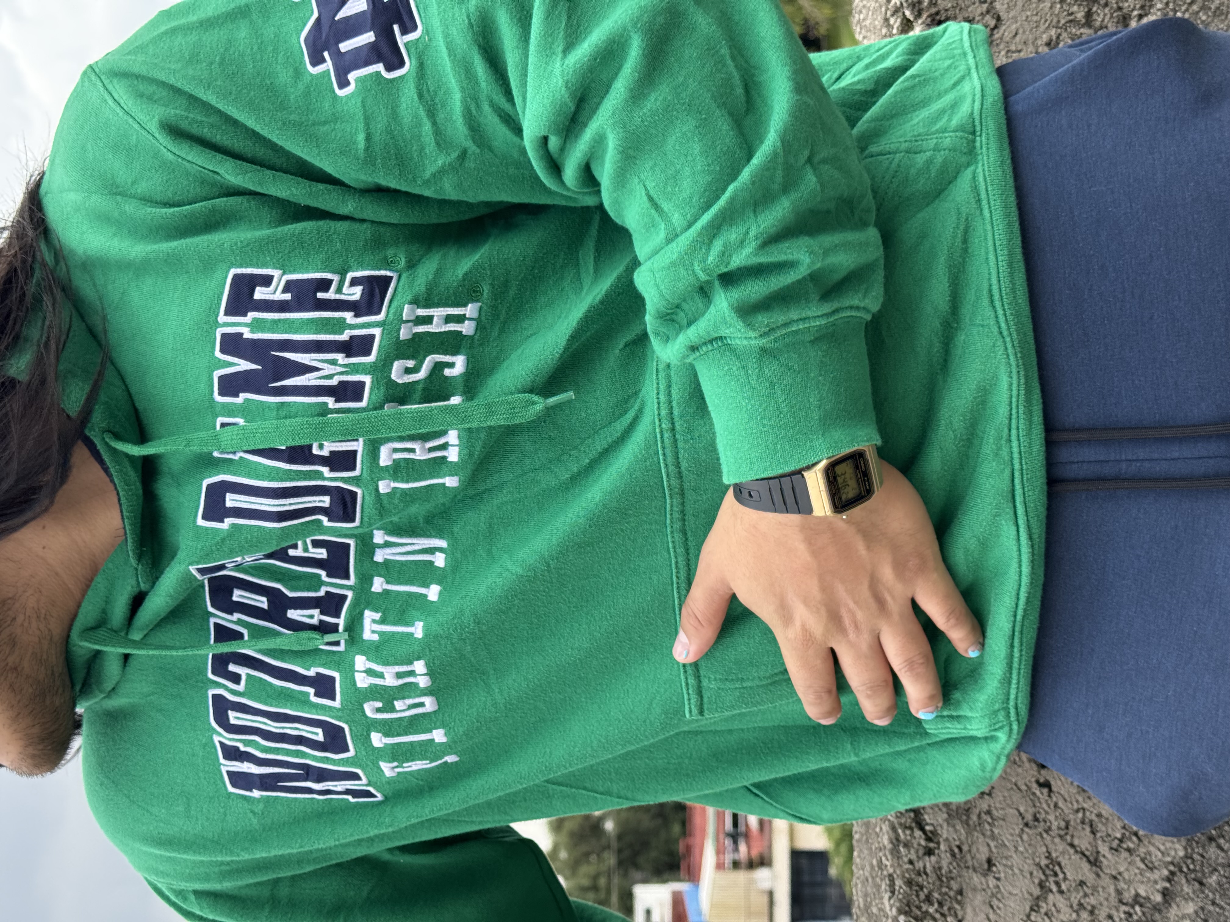 SUDADERA NOTRE DAME