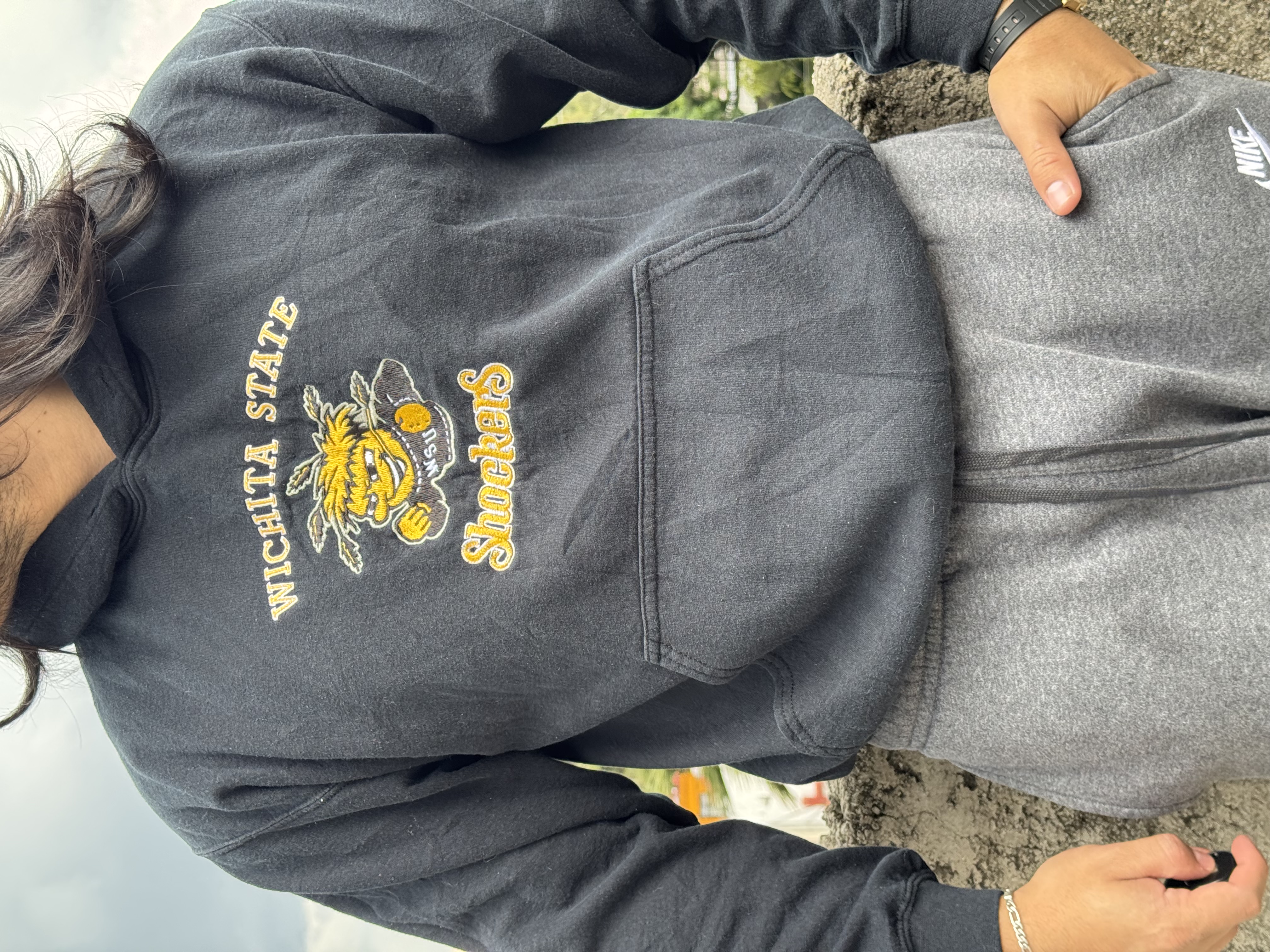 SUDADERA WICHITA STATE