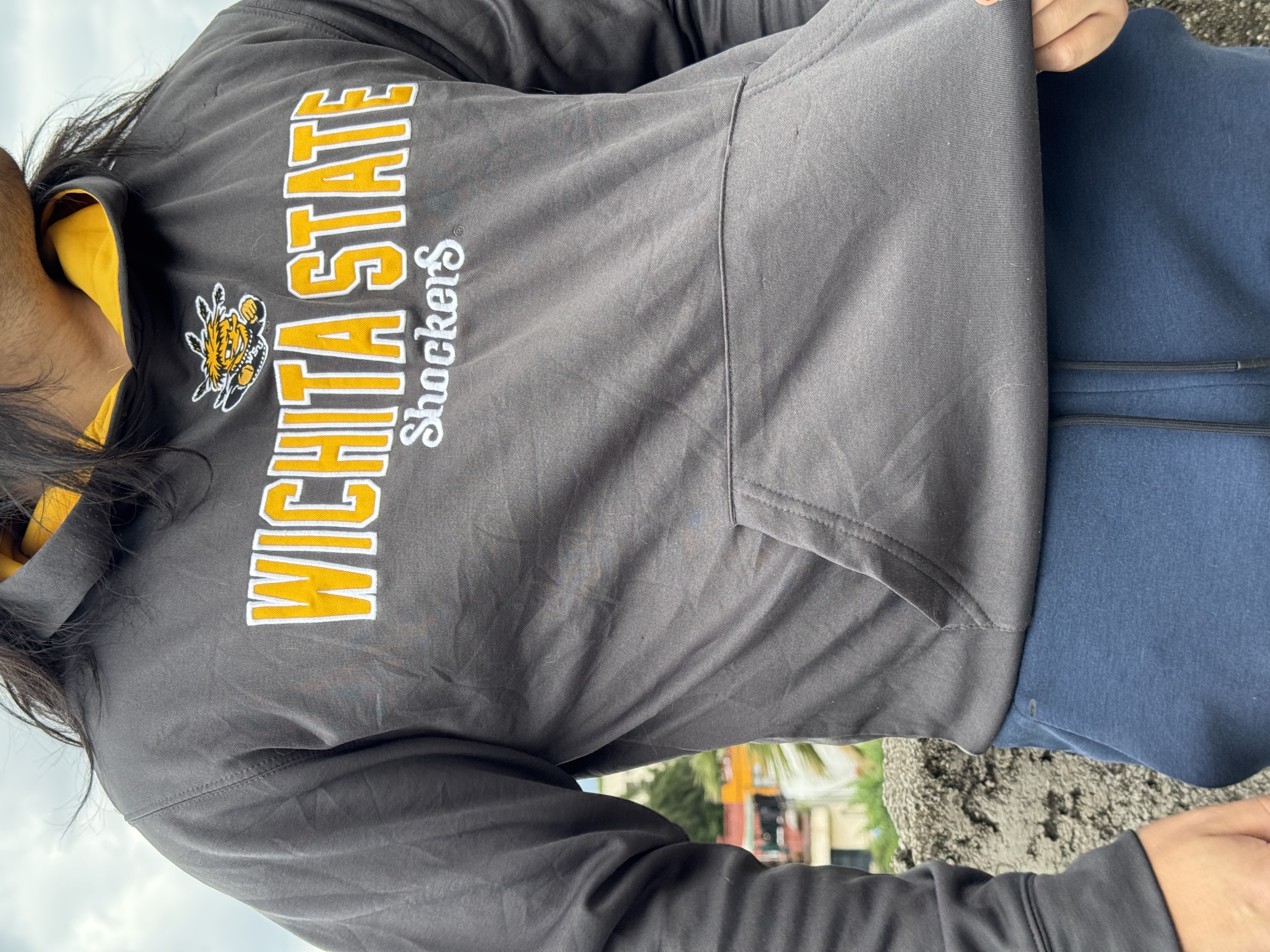 SUDADERA WICHITA STATE