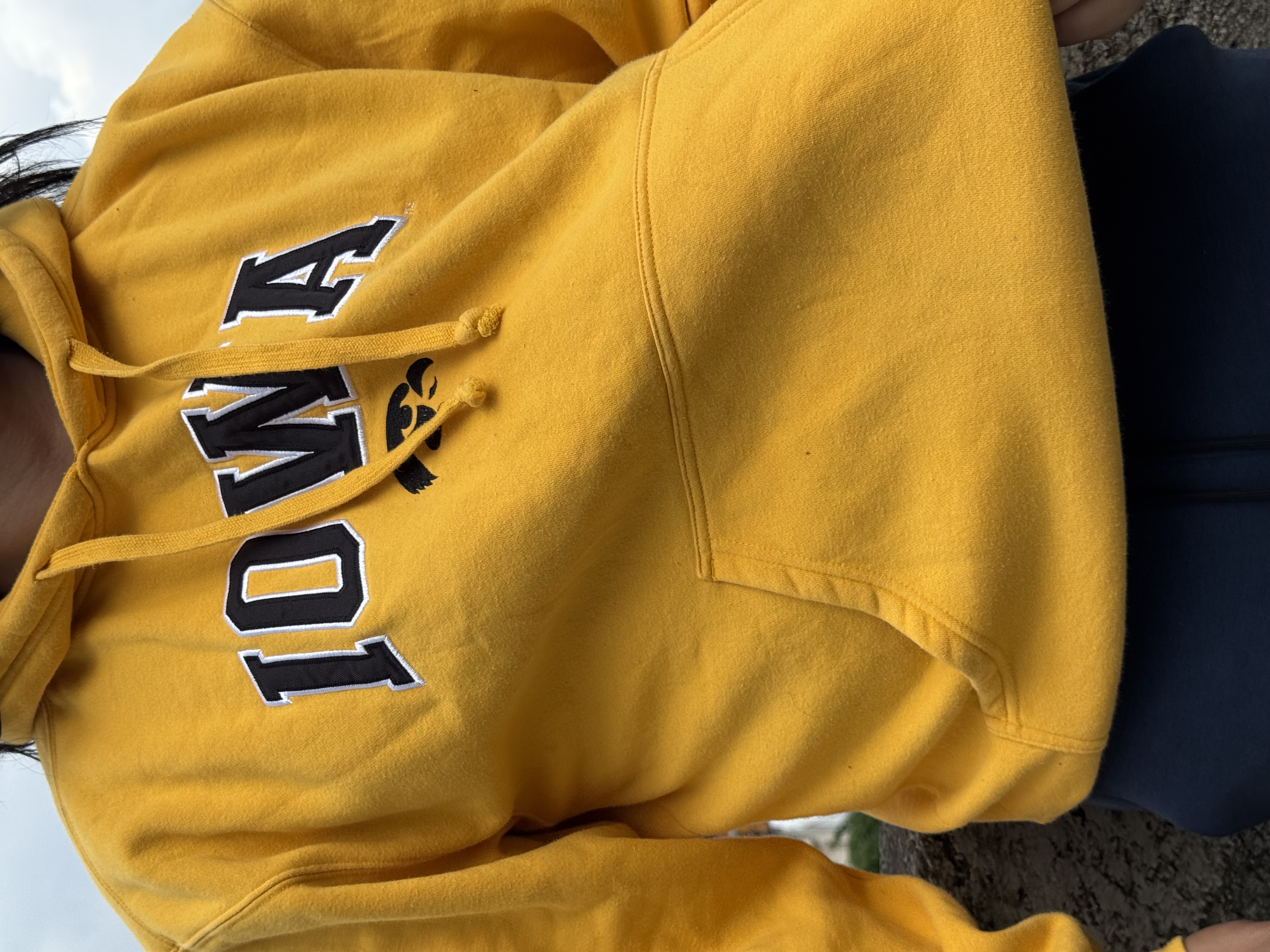 SUDADERA IOWA HAWKEYES