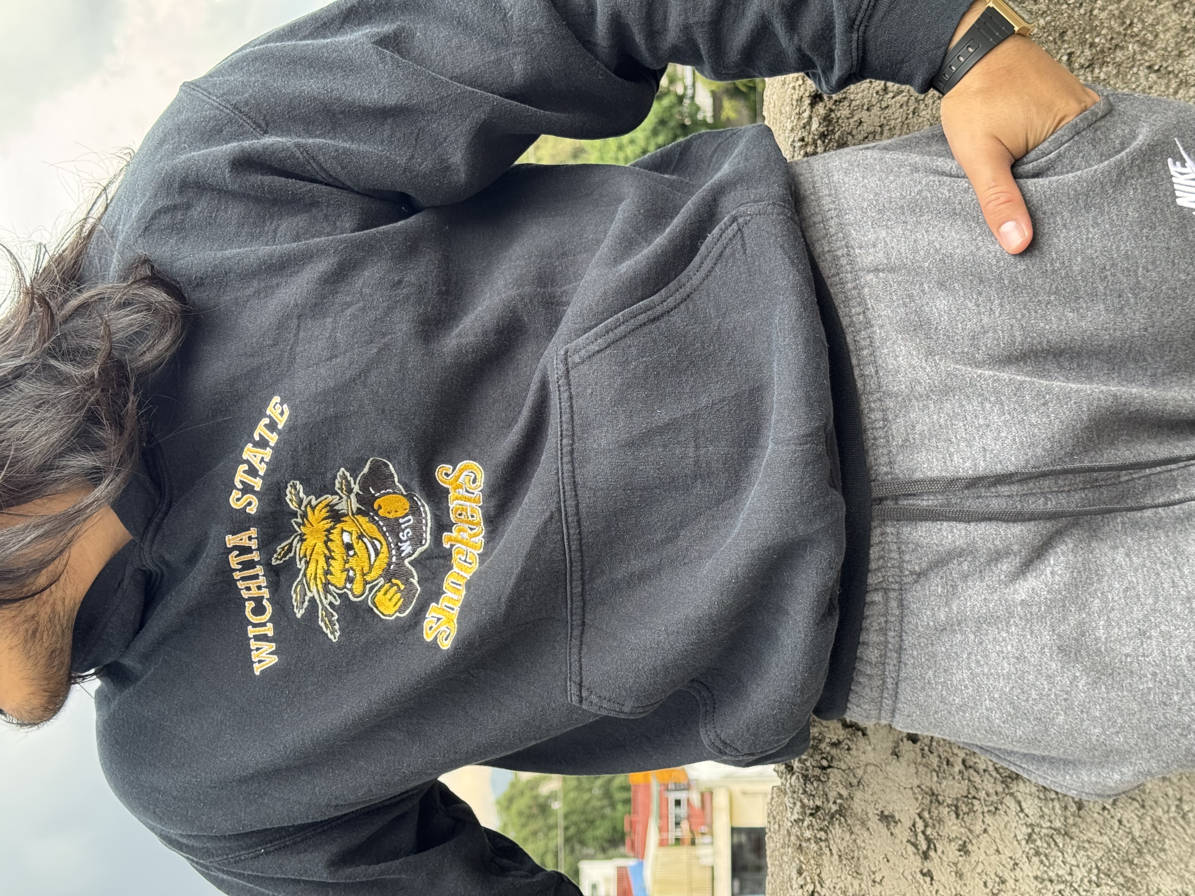 SUDADERA WICHITA STATE