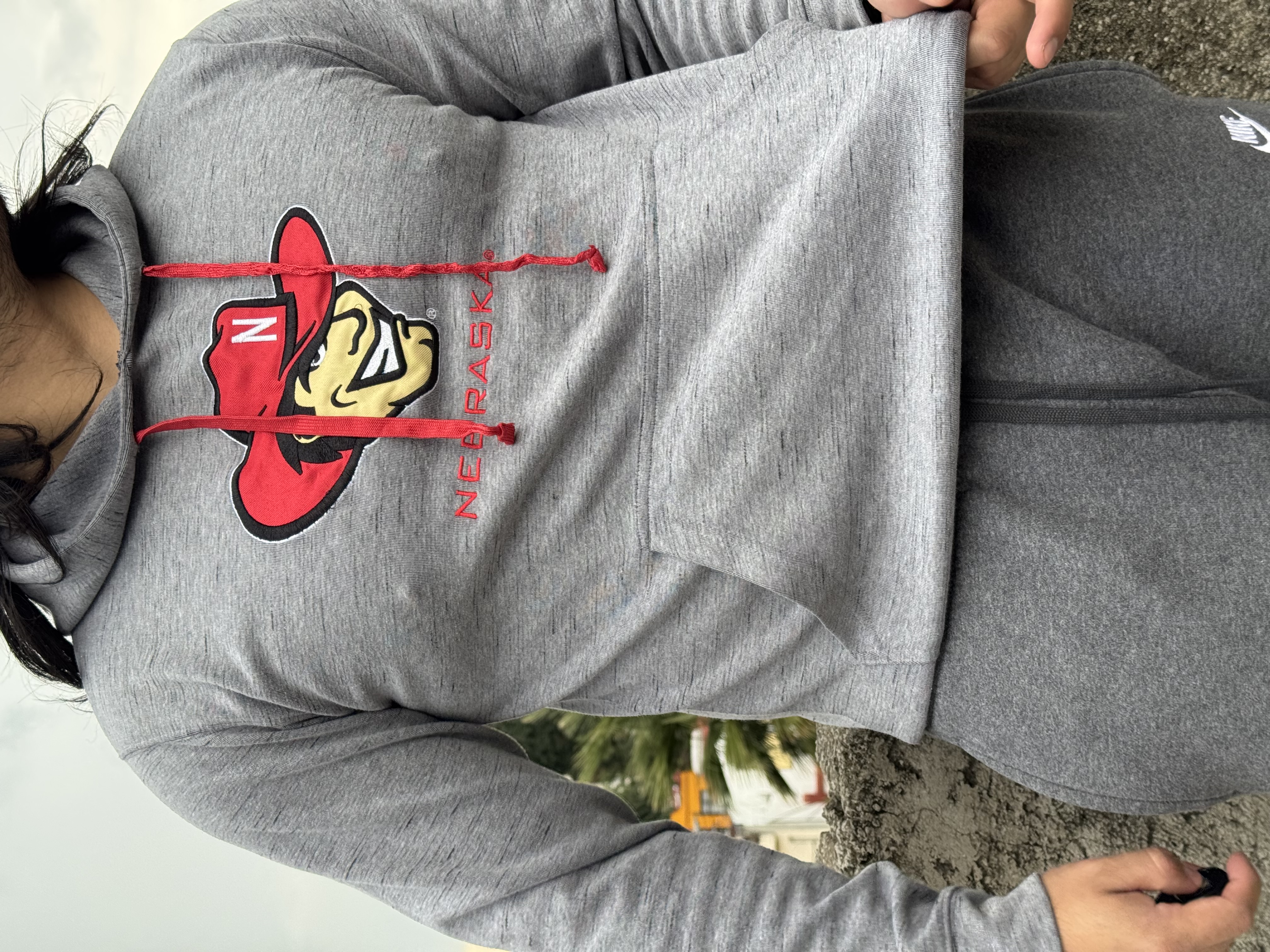 SUDADERA NEBRAKSA HUSKERRS