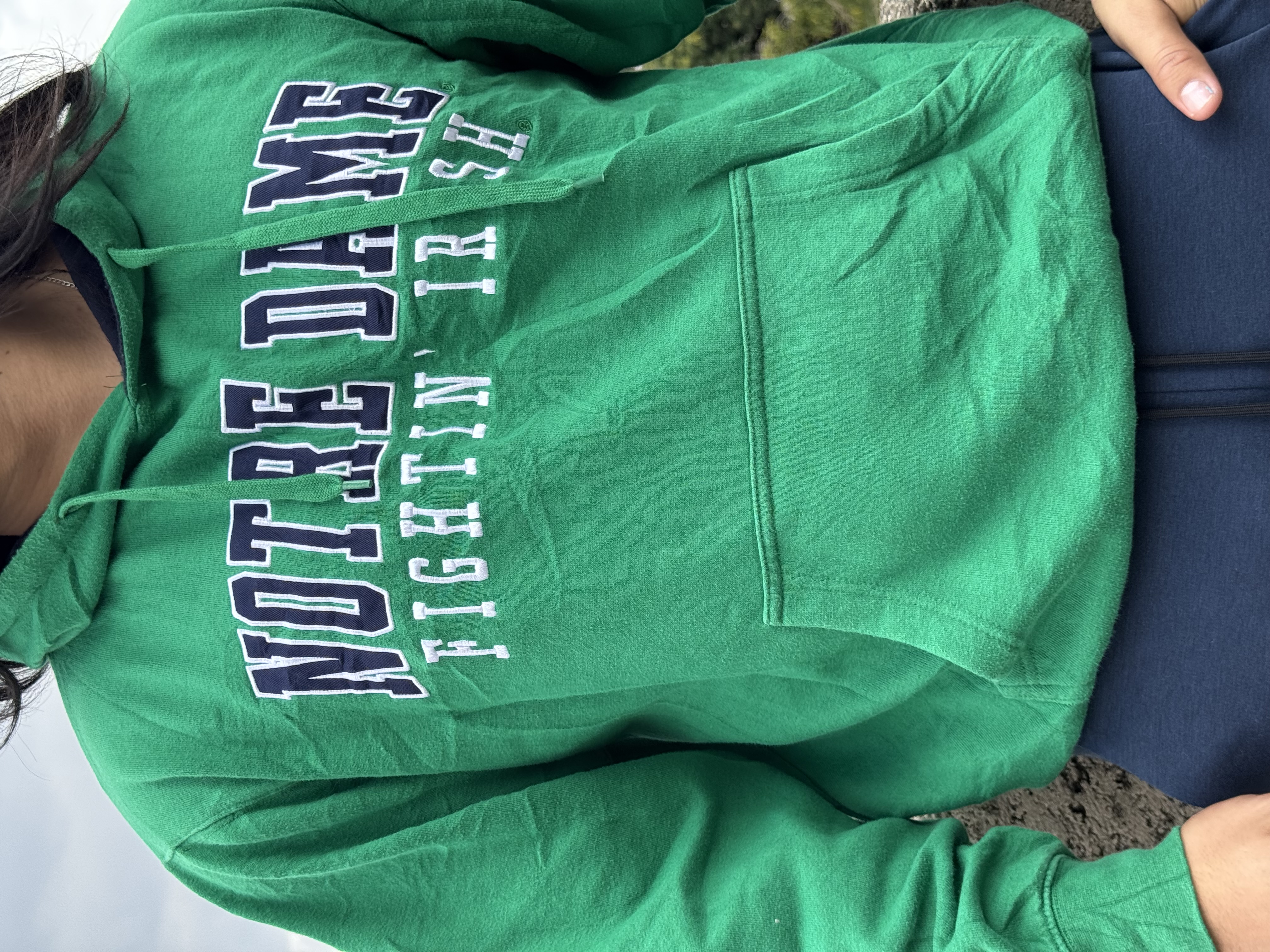SUDADERA NOTRE DAME