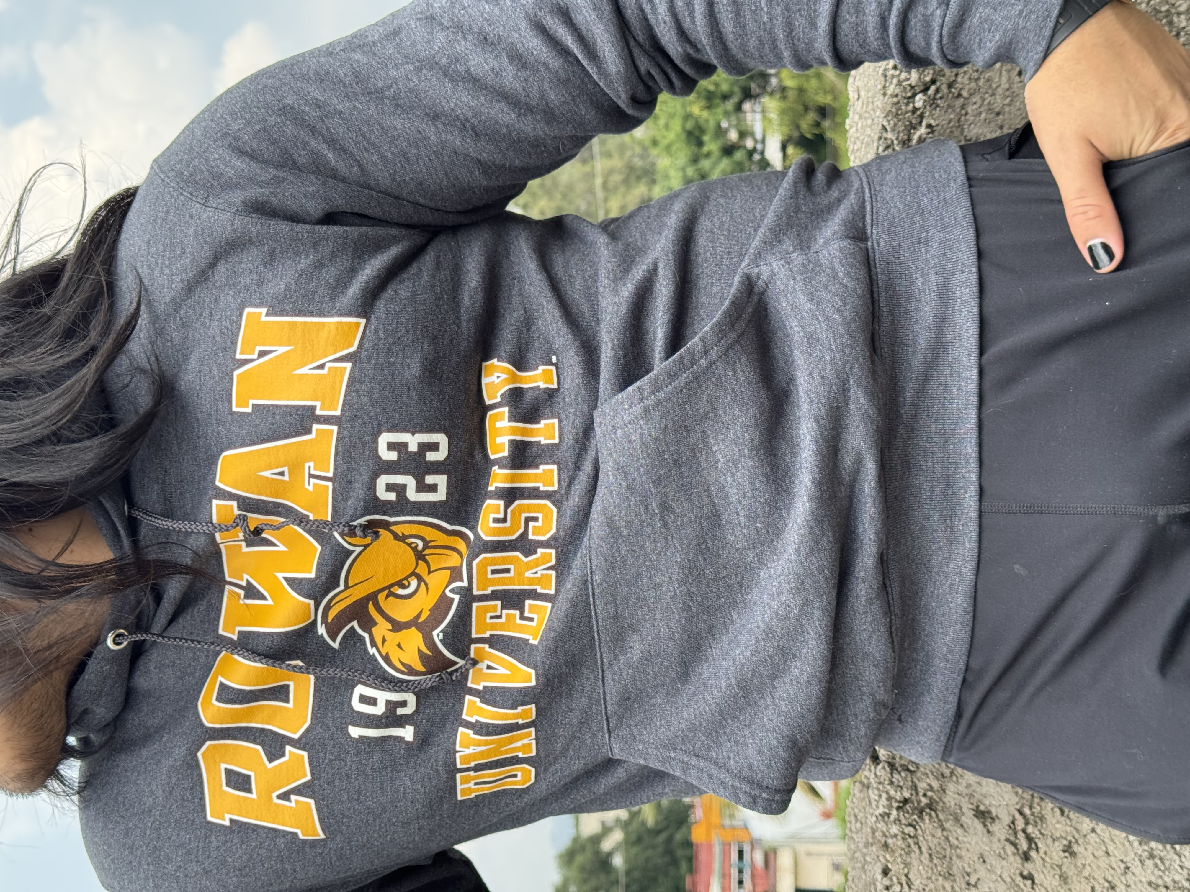 SUDADERA ROWAN UNIVERSITY