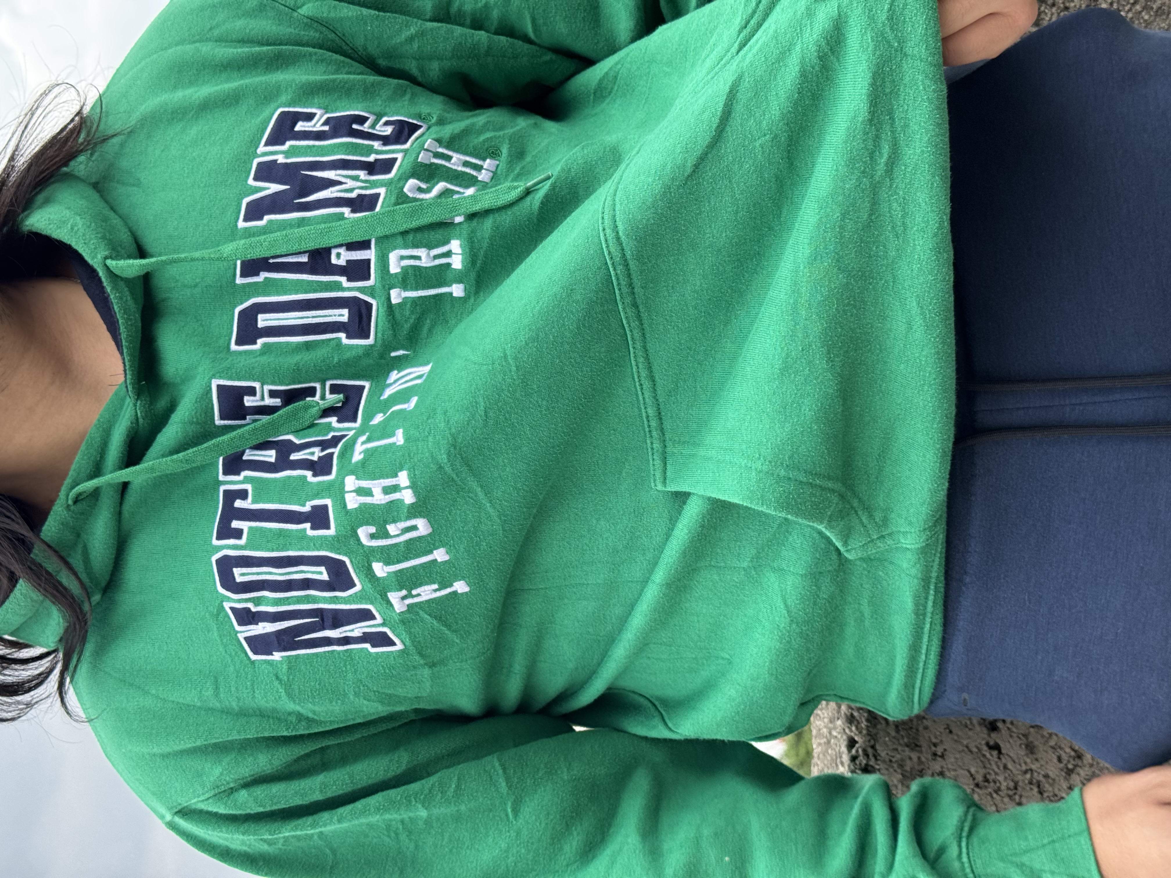 SUDADERA NOTRE DAME