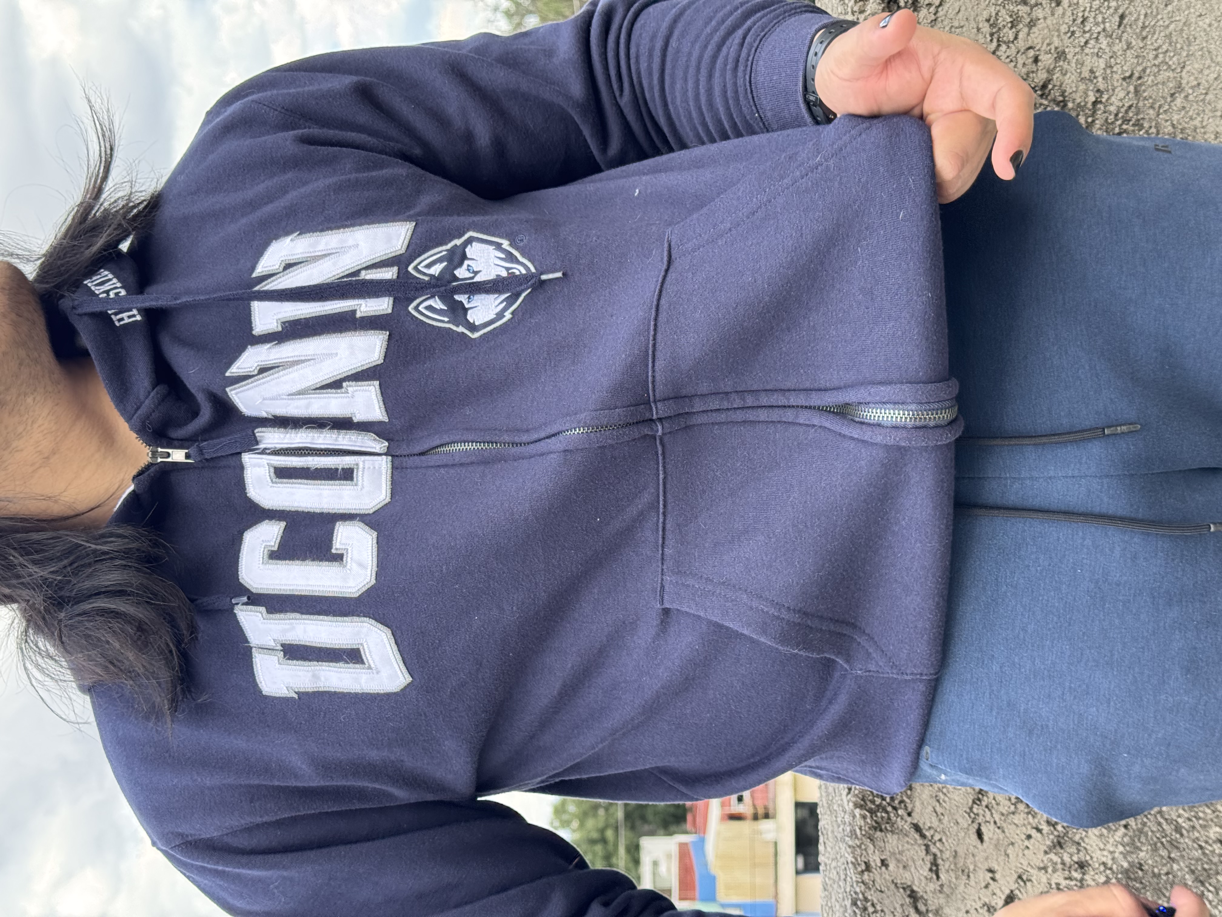 CHAMARRA UCONN HUSKIES