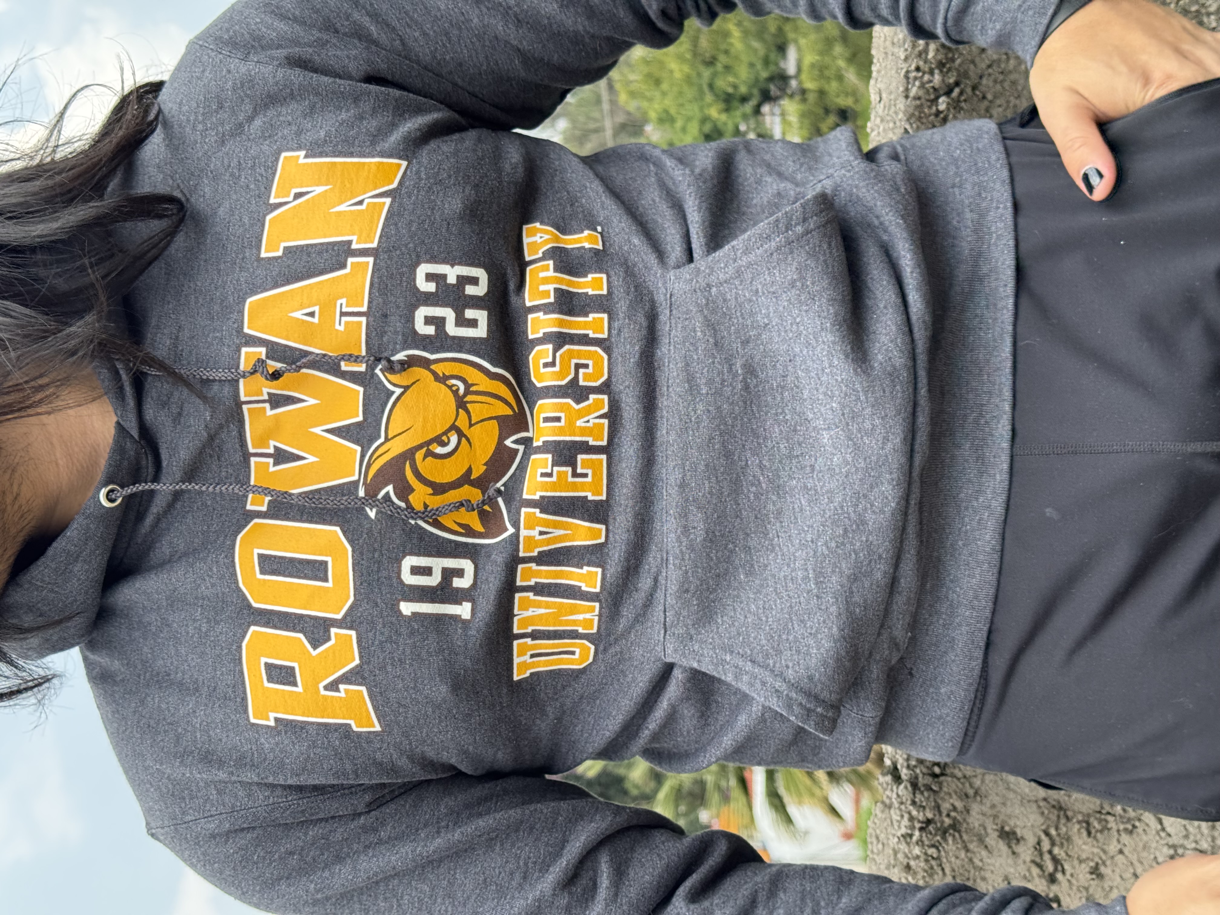 SUDADERA ROWAN UNIVERSITY