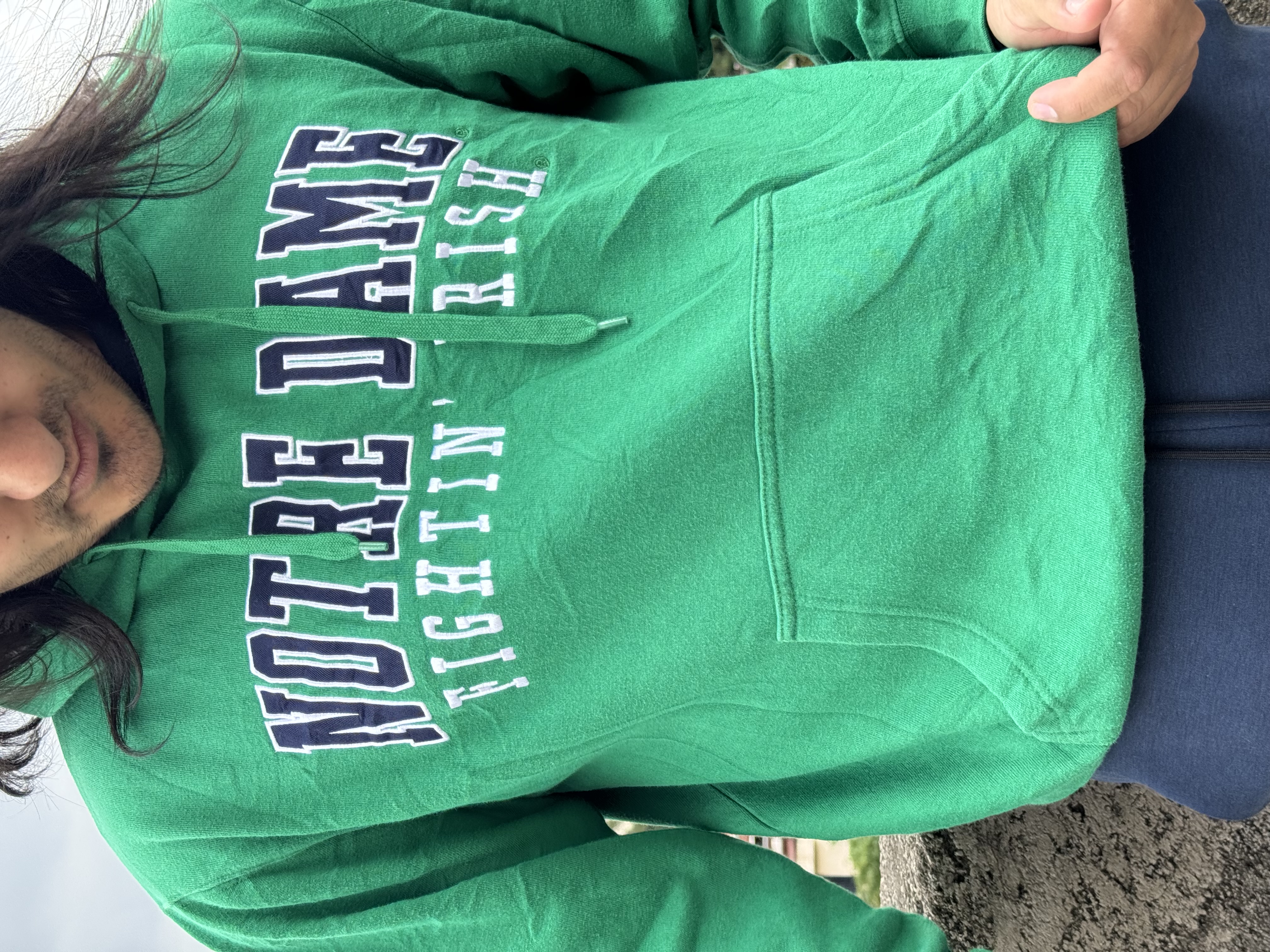 SUDADERA NOTRE DAME