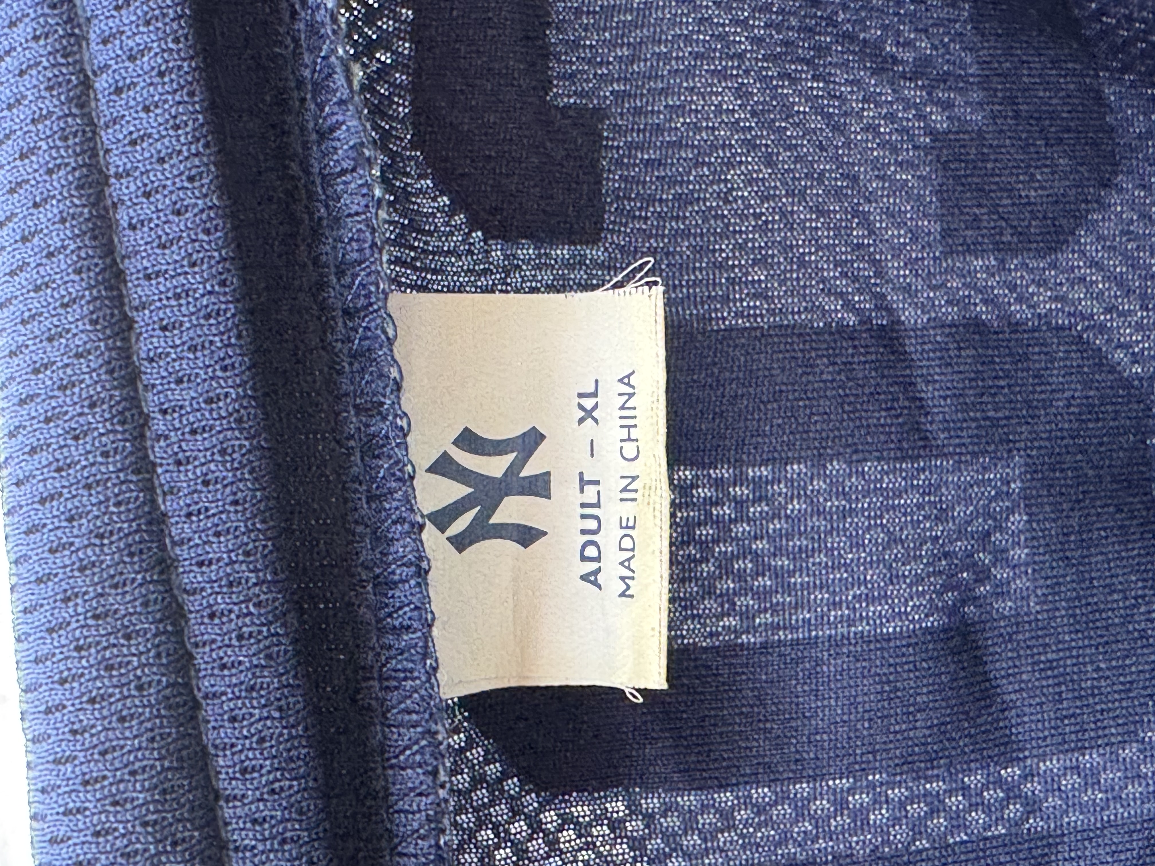 CAMISOLA YANKEES X UCONN