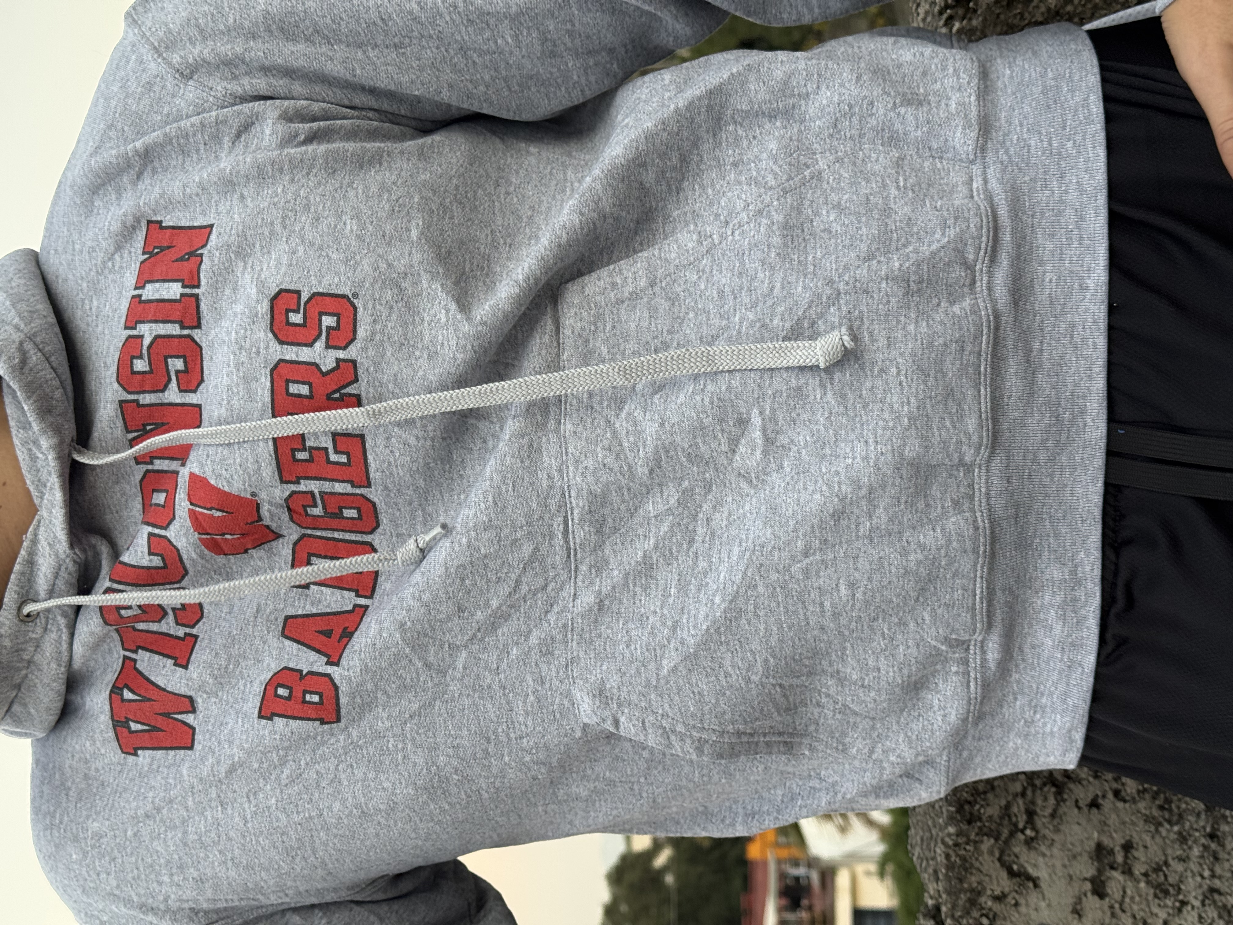SUDADERA WISCONSIN BADGERS