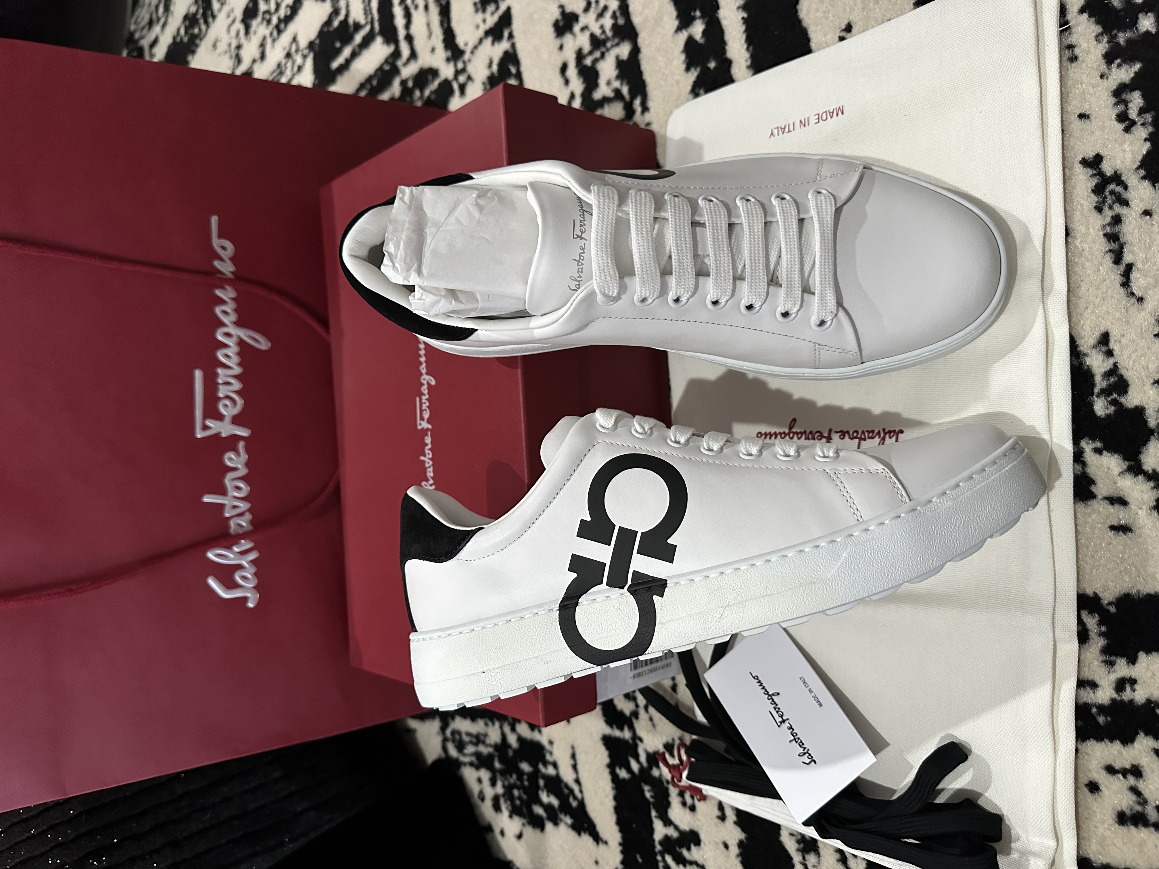 Tenis  deportivos blancos