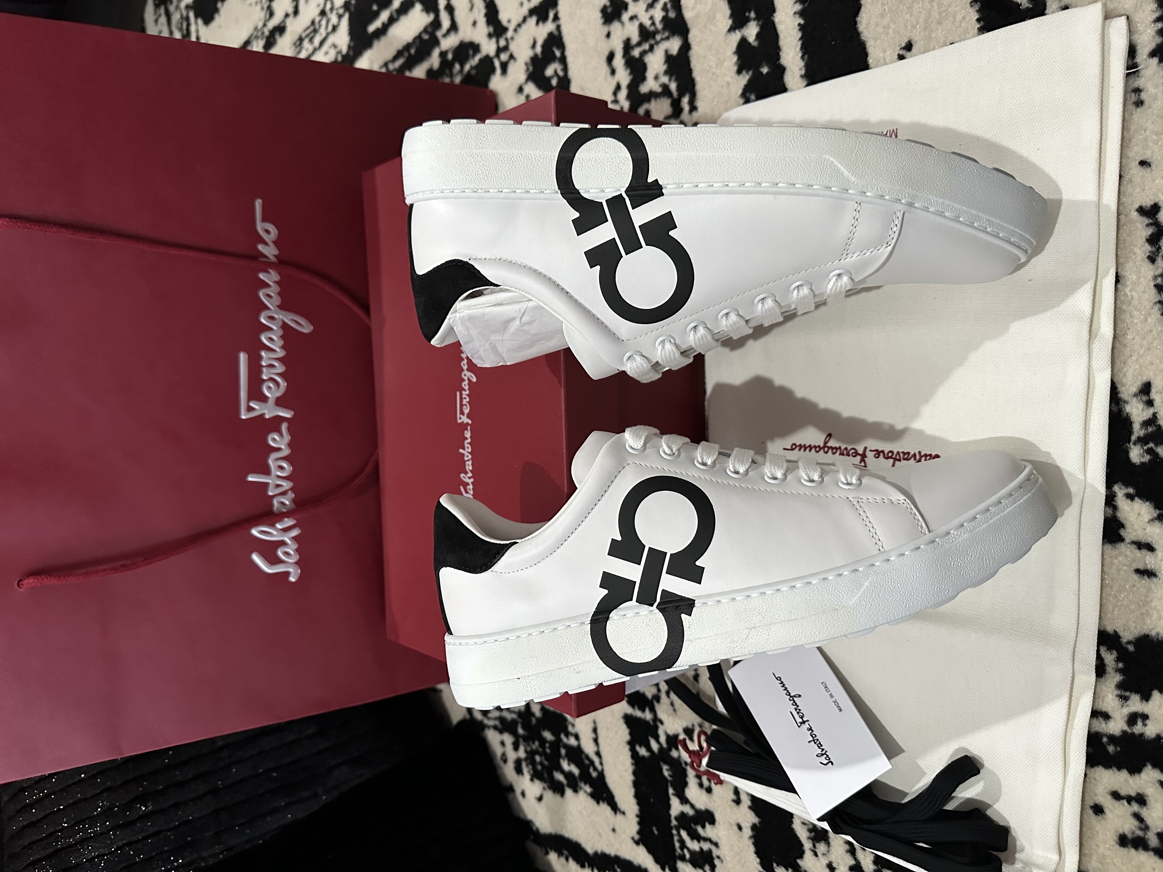 Tenis  deportivos blancos