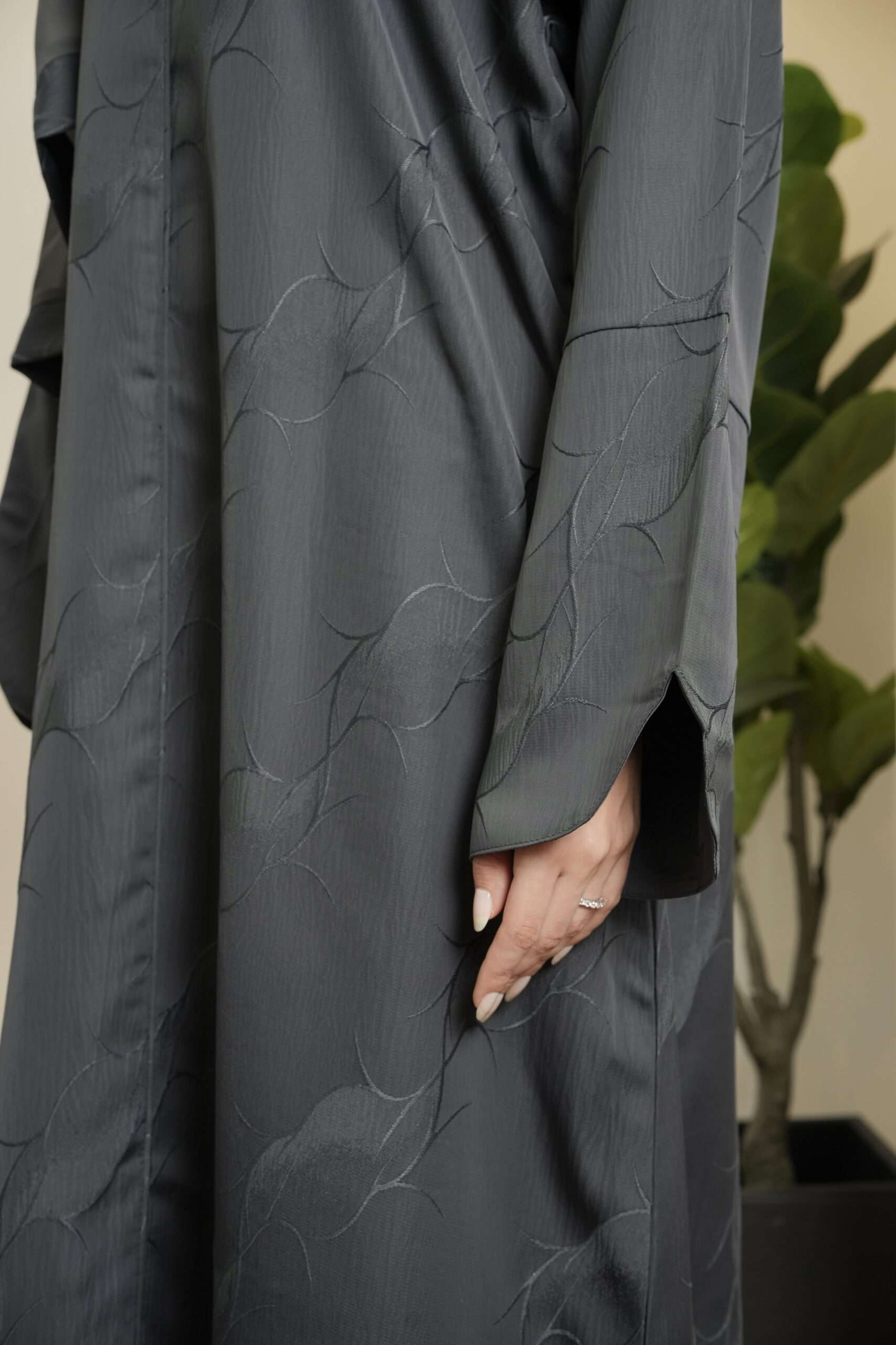 Salima Abaya (Charcoal Grey)
