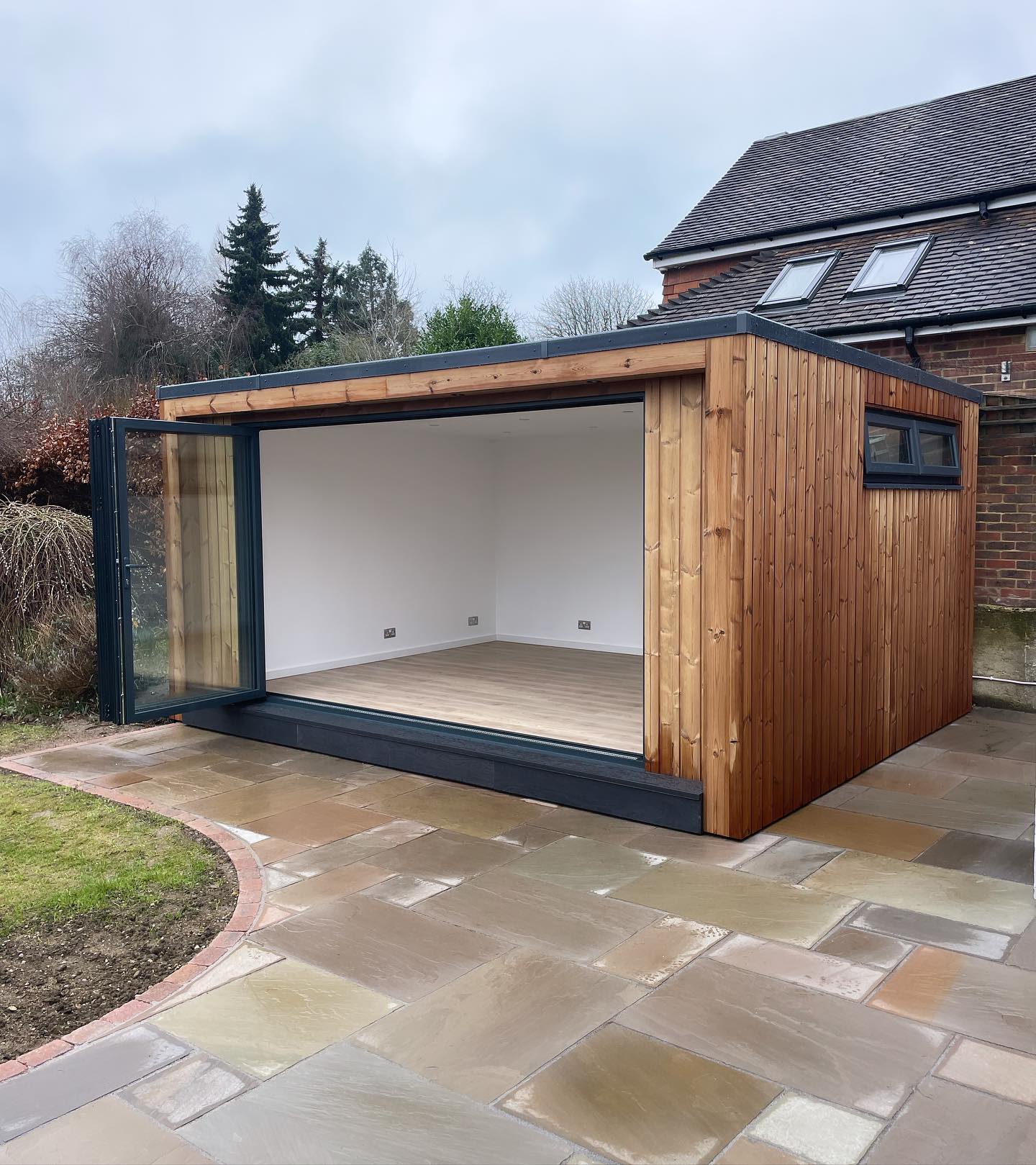 20x12 Cedar Room -Premium Bespoke Garden Space