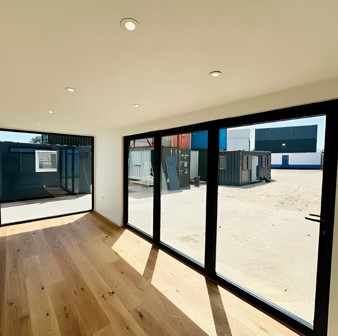 20ft x 8ft Custom Shipping Container Garden Office / Portable Building