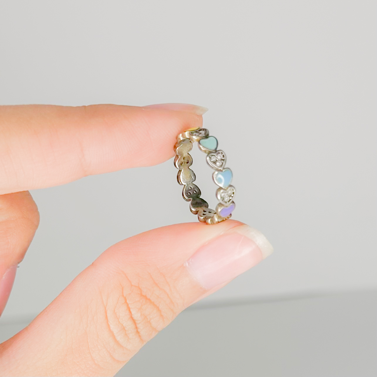 Anillo  corazones colores