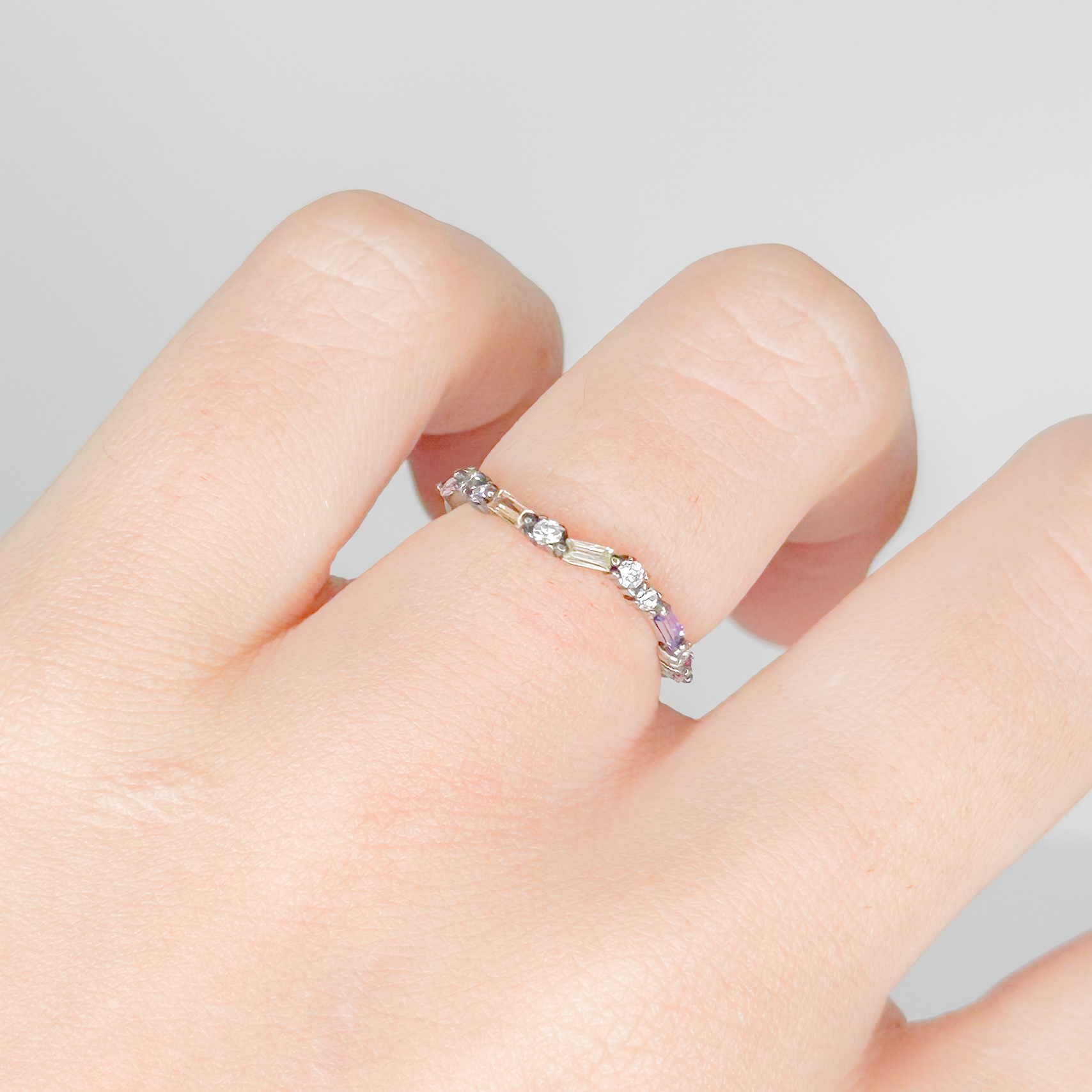 Anillo asimétrico pastel