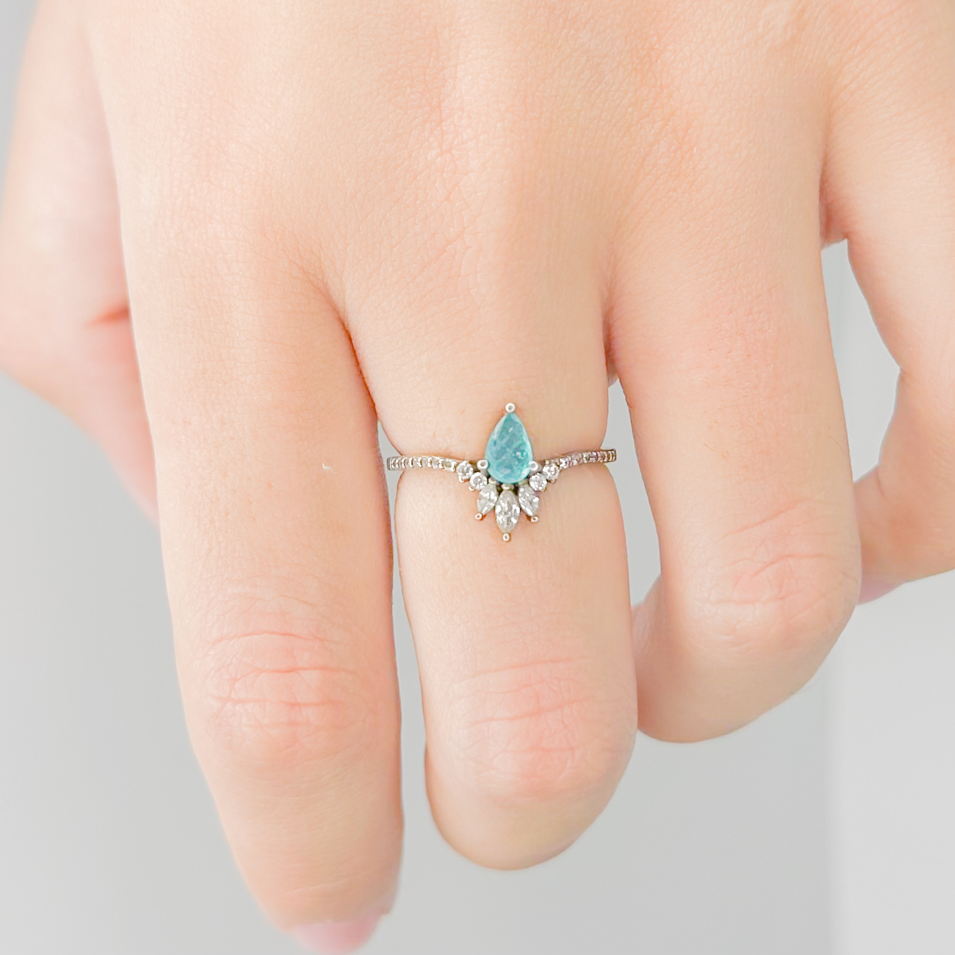 Anillo Turmalina con corona