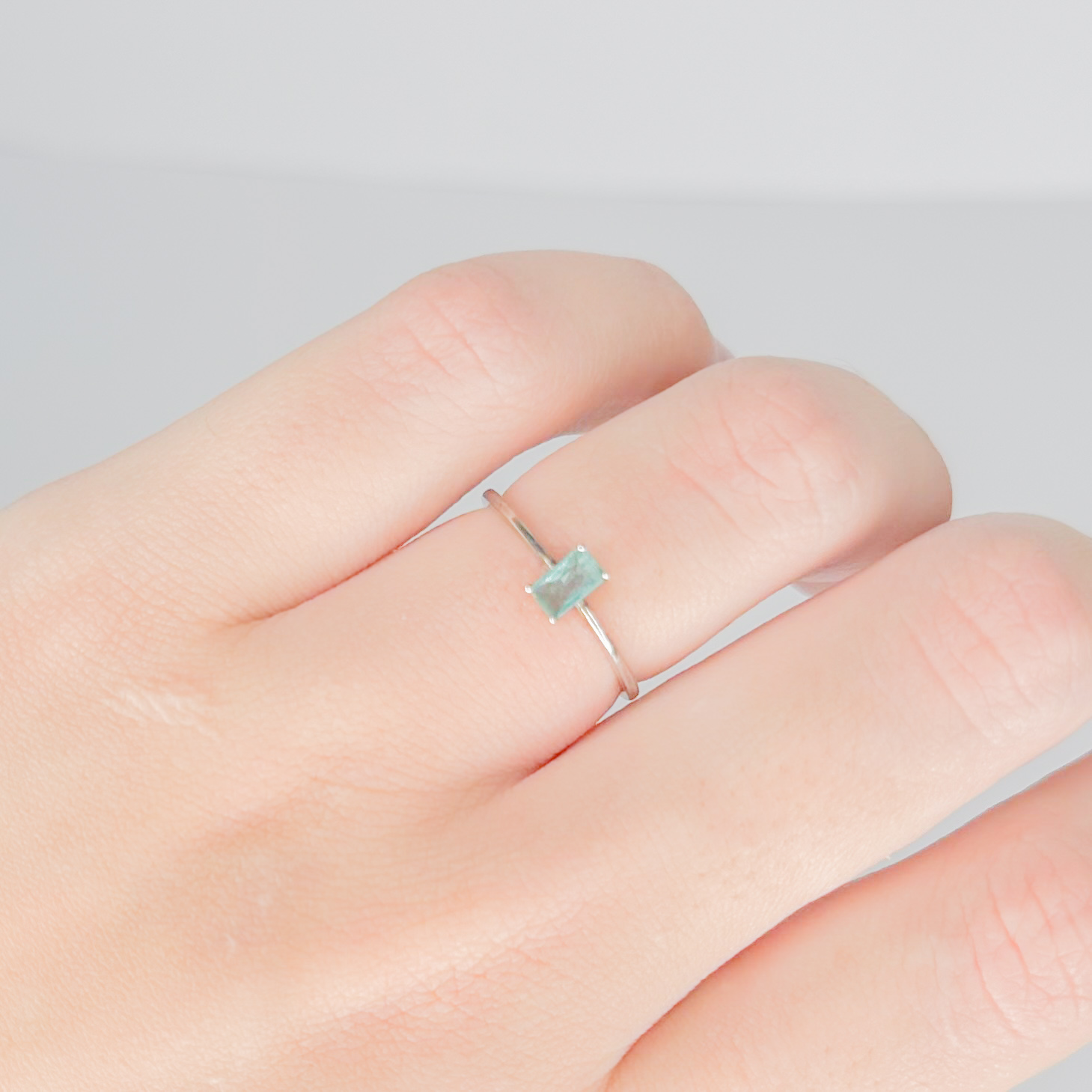 Anillo solitario Turmalina