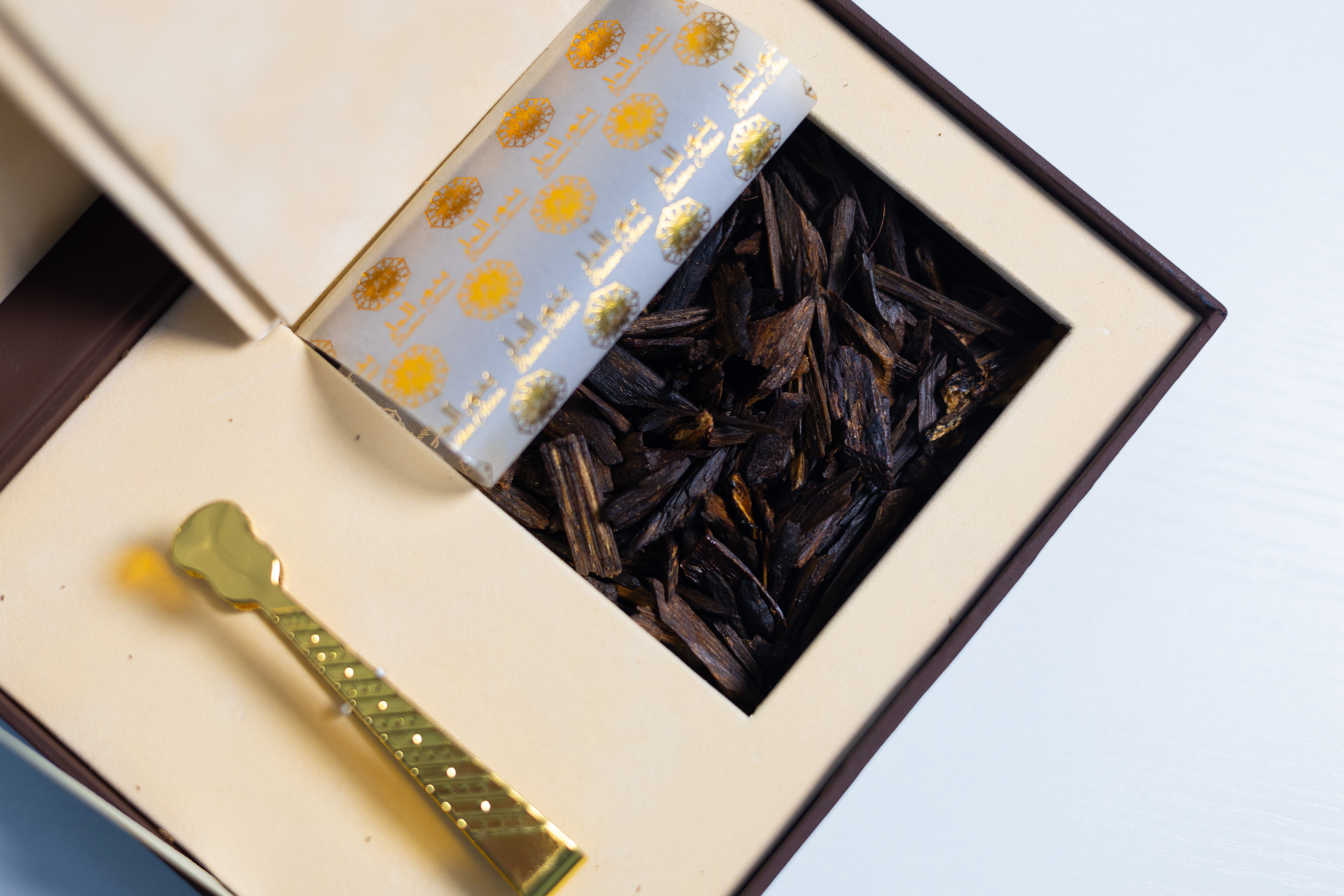 Shyookhi Oud عود شيوخي