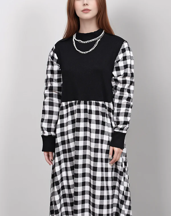 Black and White Checkered Long-Sleeve Dress