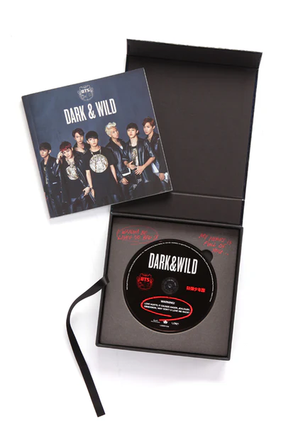 BTS 1st Album - Dark & Wild