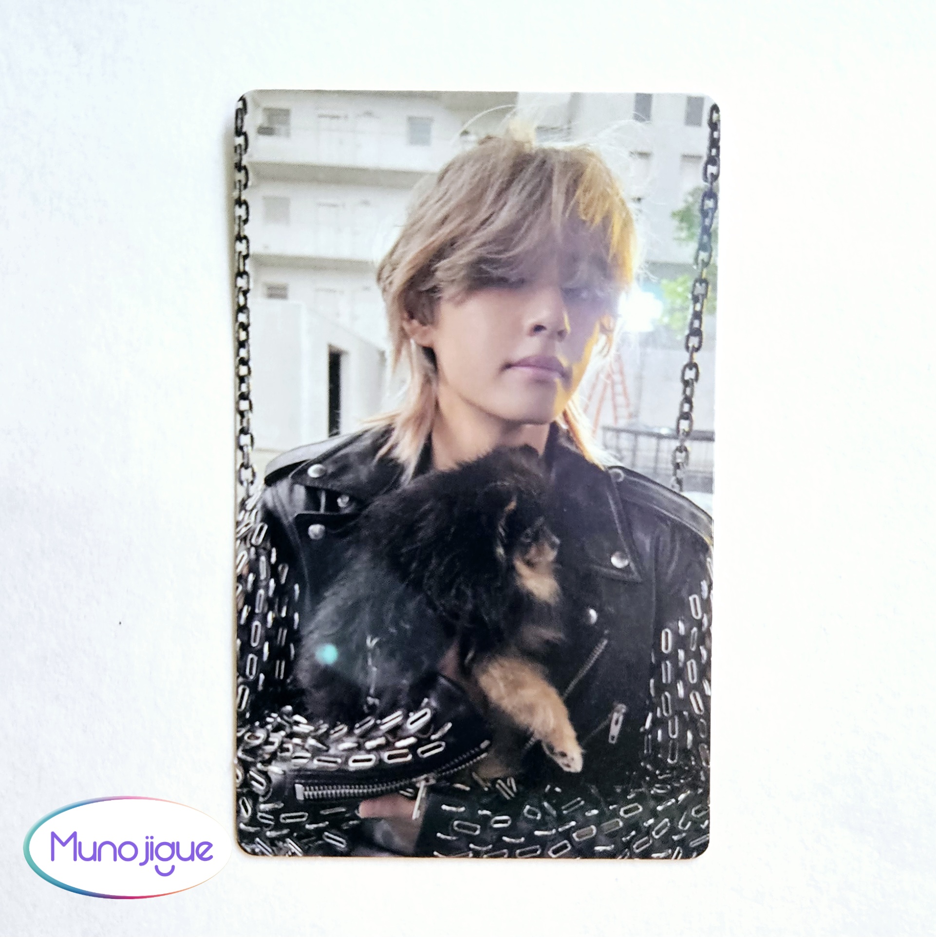 V - LAYOVER PHOTOCARD