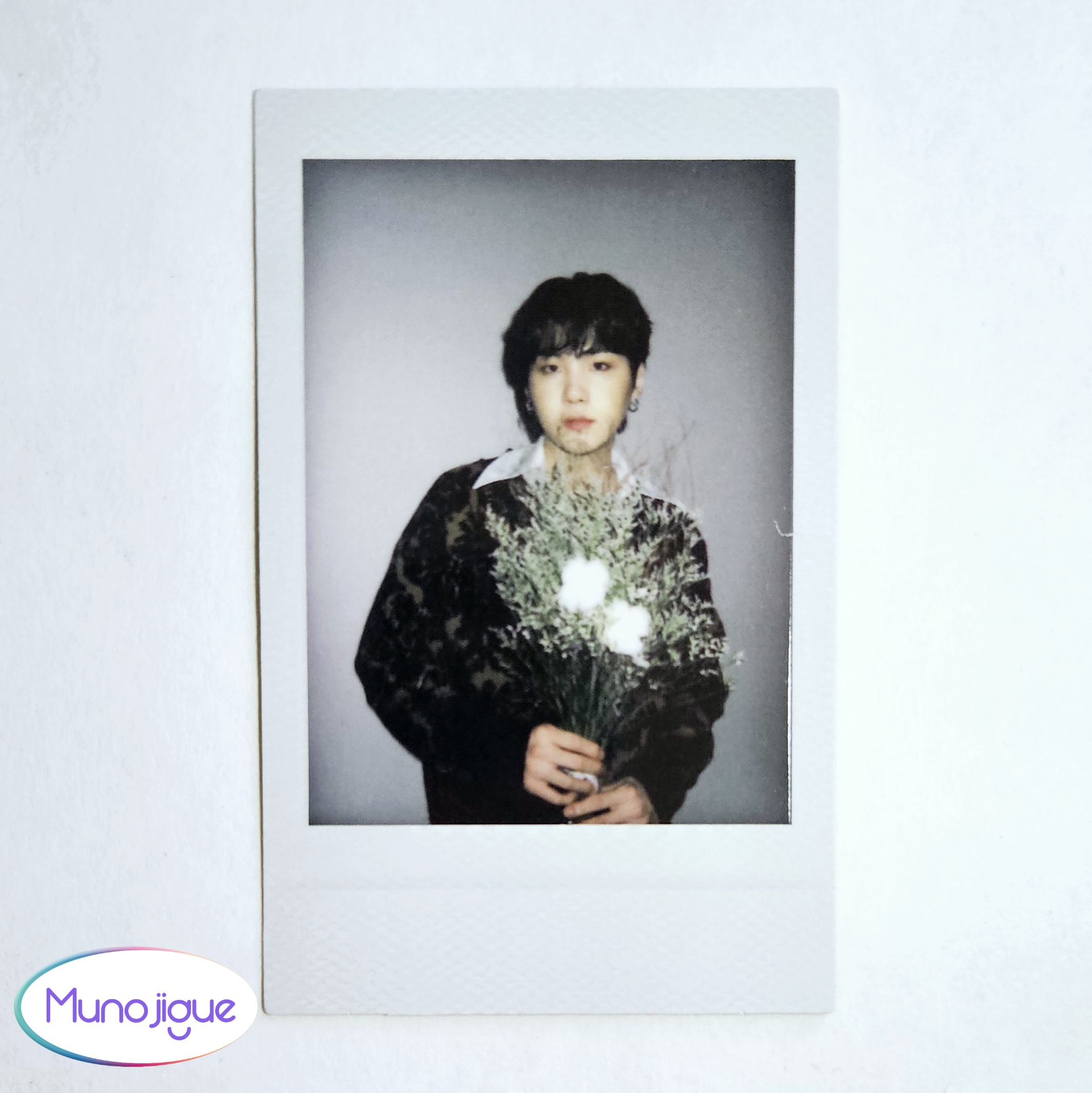 SUGA - INSTANT PHOTO