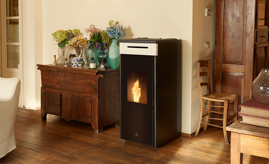 Granulinė krosnelė su vandens kontūru Ravelli HRV 100 TOUCH