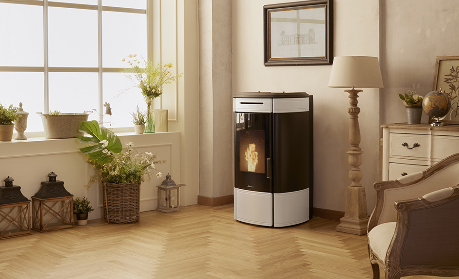 Granulinė krosnelė su vandens kontūru Ravelli HRV GLOBE