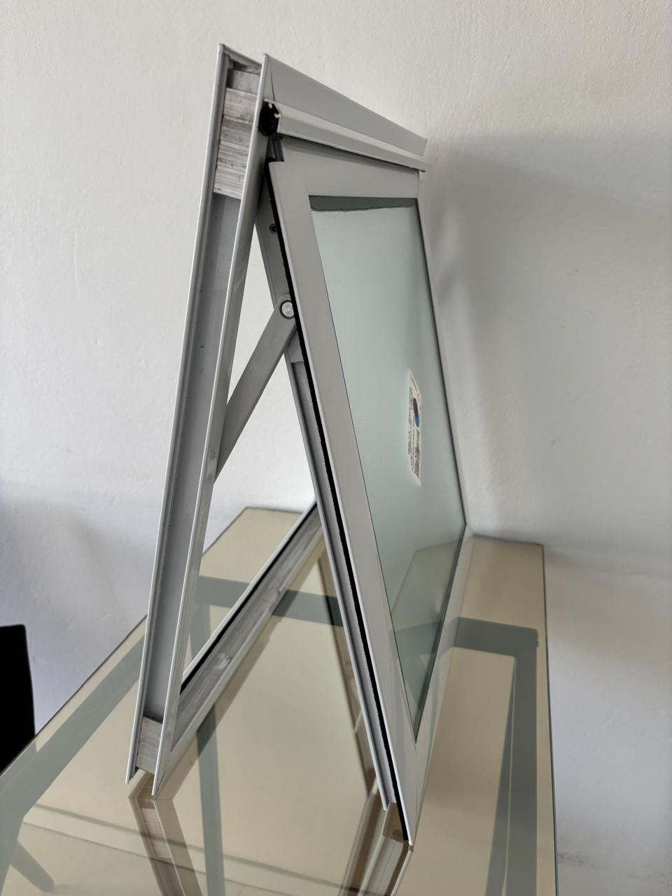 JANELA MAXIN AR ALUMÍNIO 45CM x 41CM VIDRO 4MM MINI BOREAL