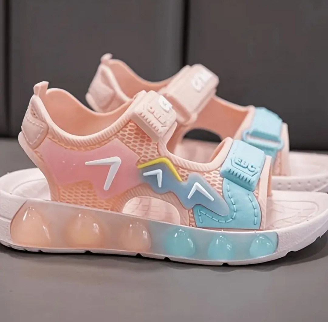 Elegant Fashion & Beauty Essentials