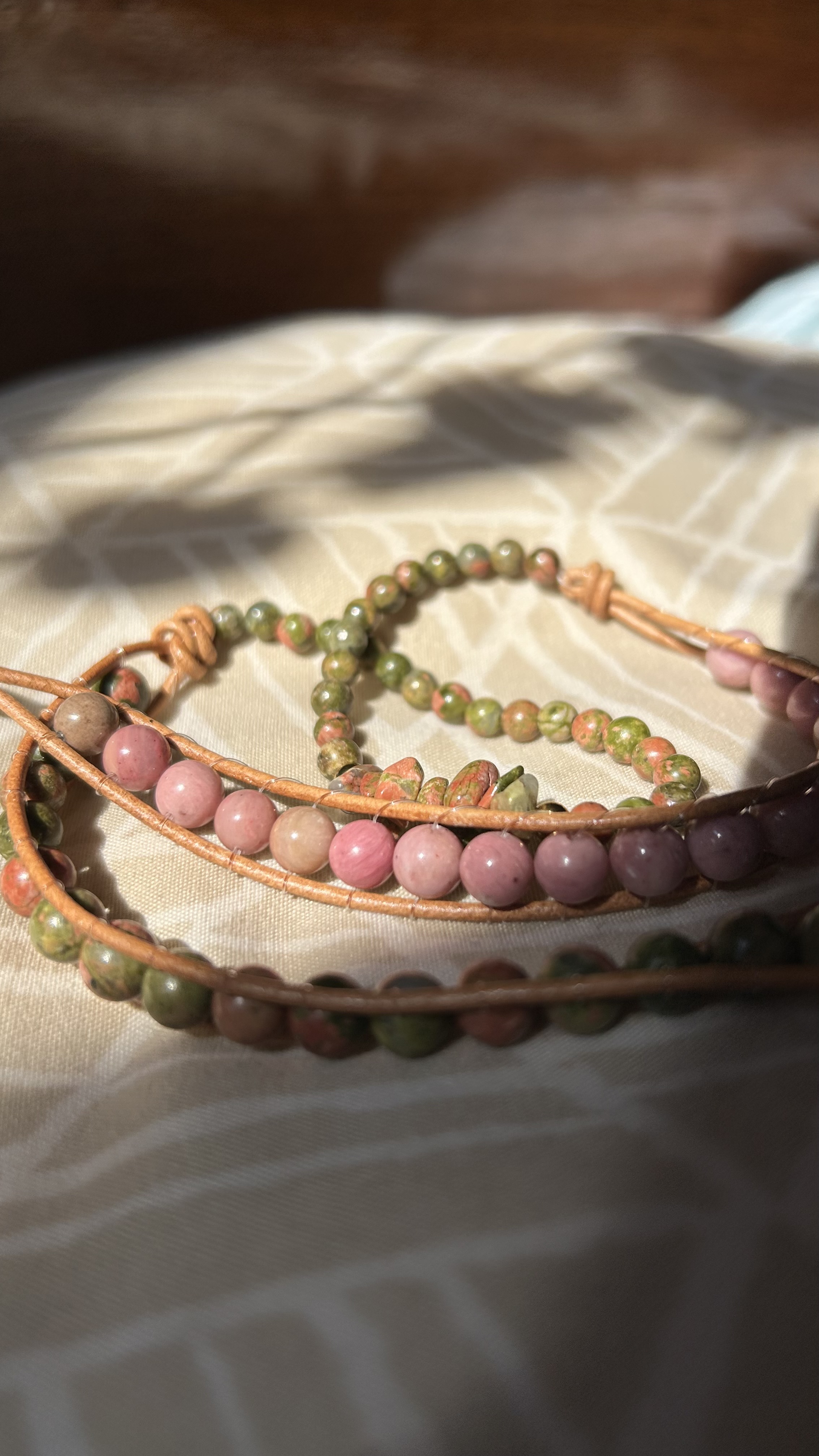 Unakite and pink gems bracelet