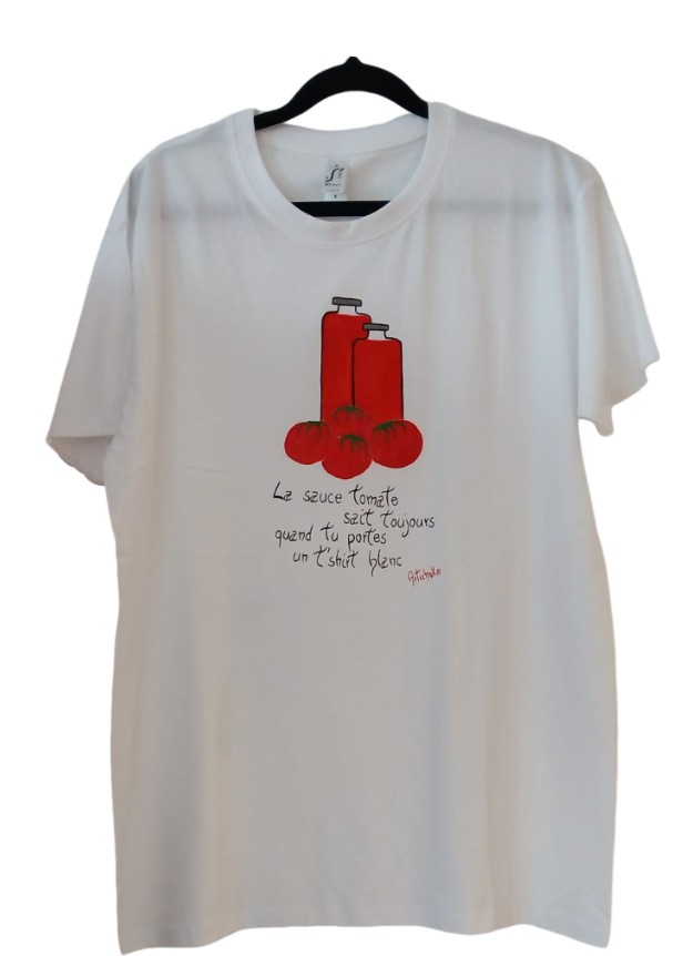 T-shirt blanc sauce tomates