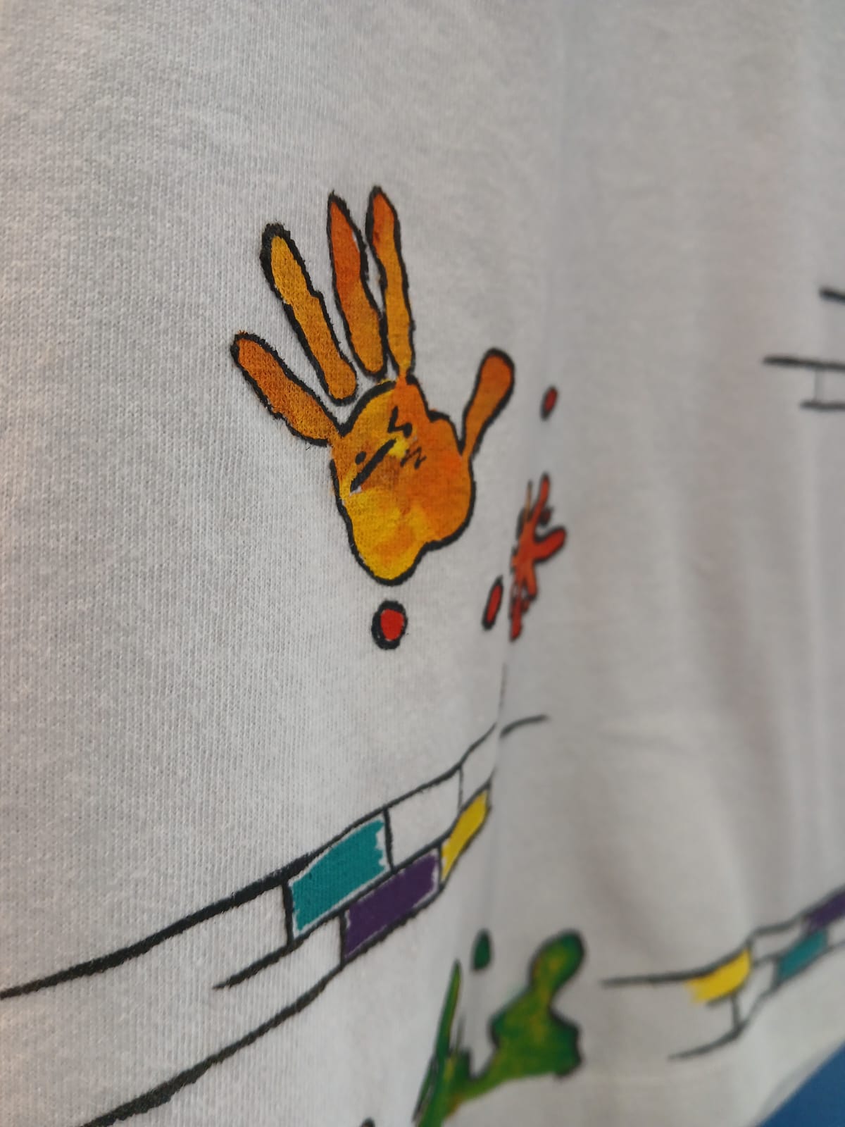 T-shirt peint à la main